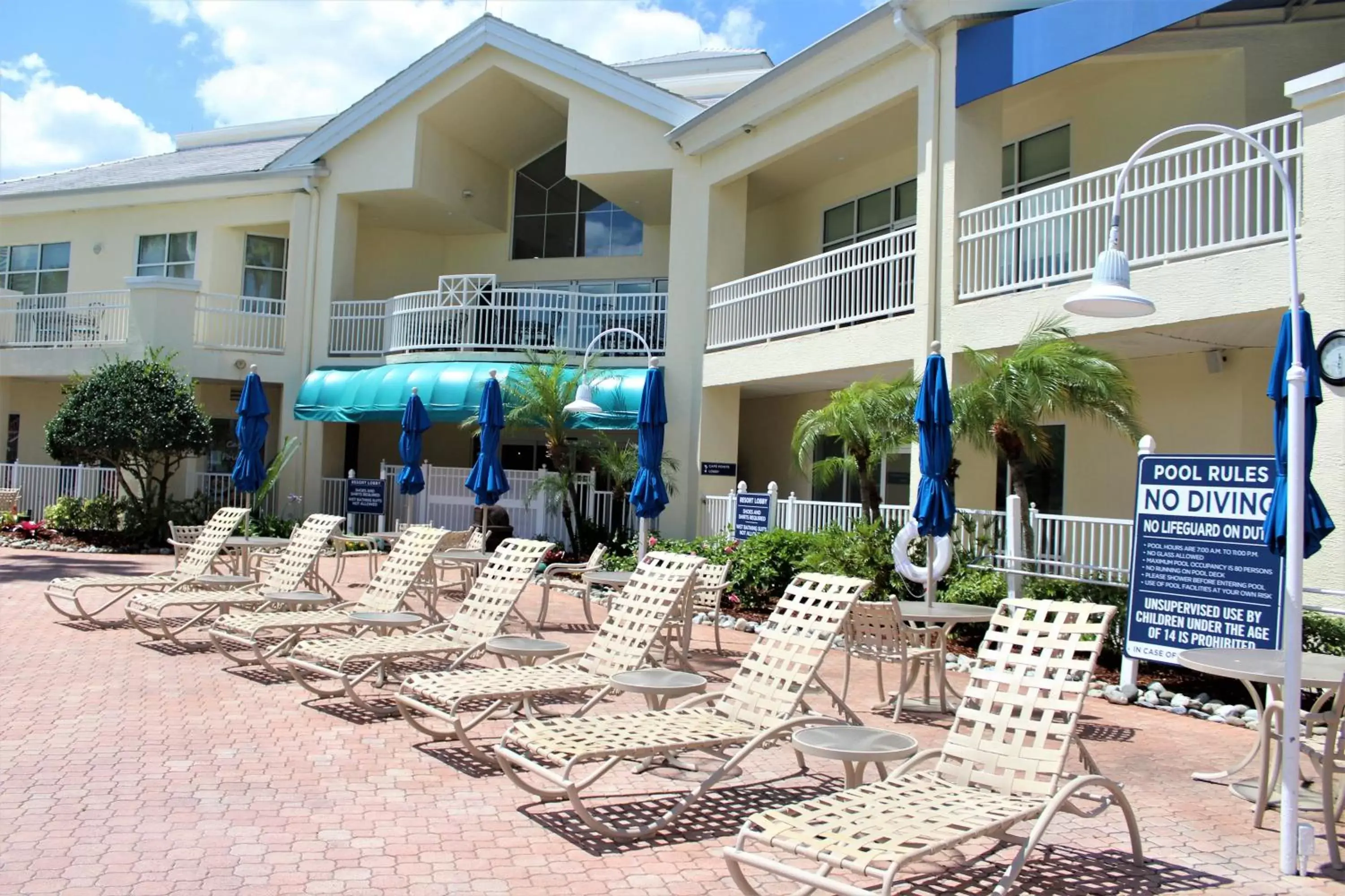 Balcony/Terrace, Property Building in Cypress Pointe Resort
