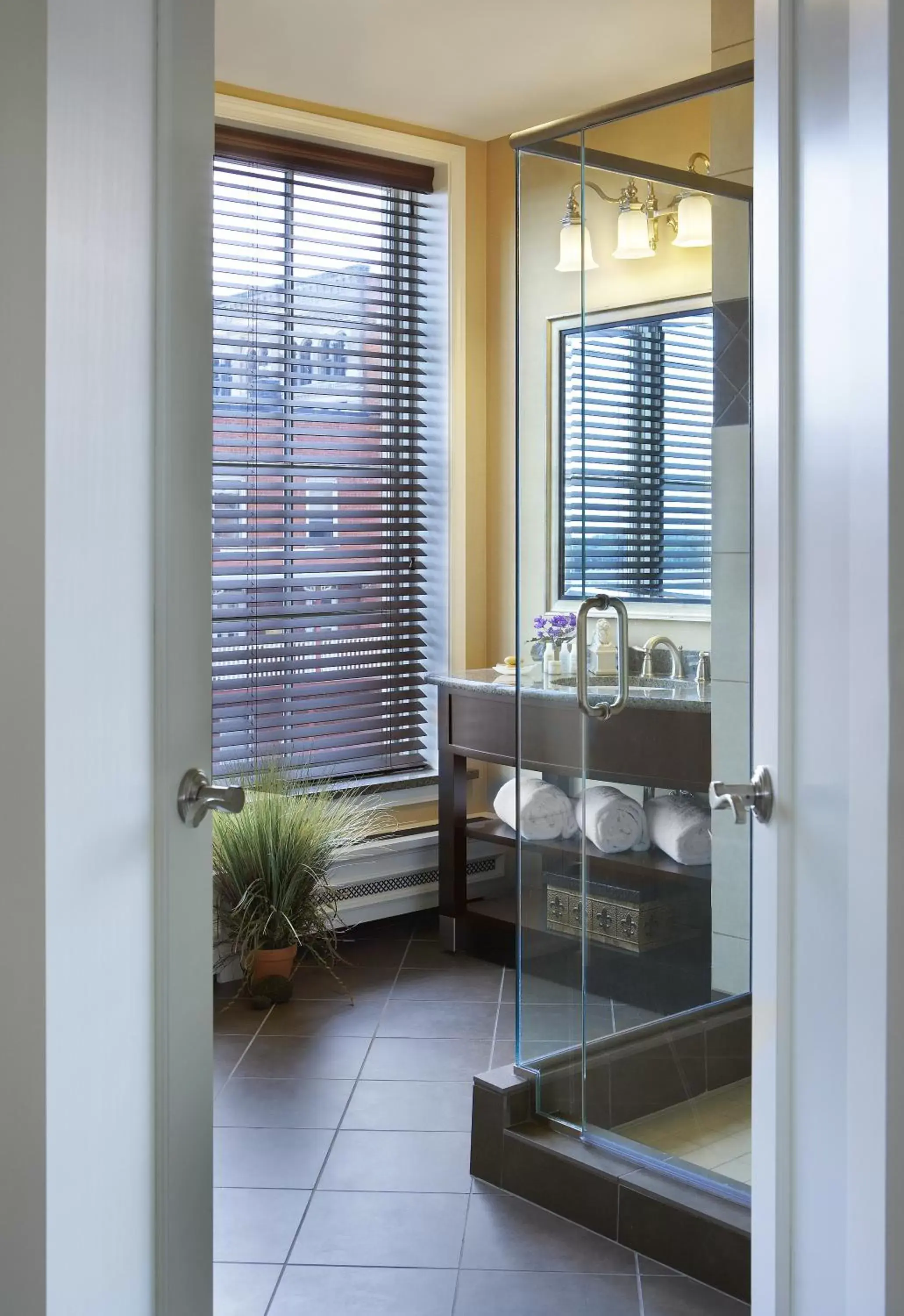 Bathroom in Hotel Julien Dubuque Bathroom in Hotel Julien Dubuque