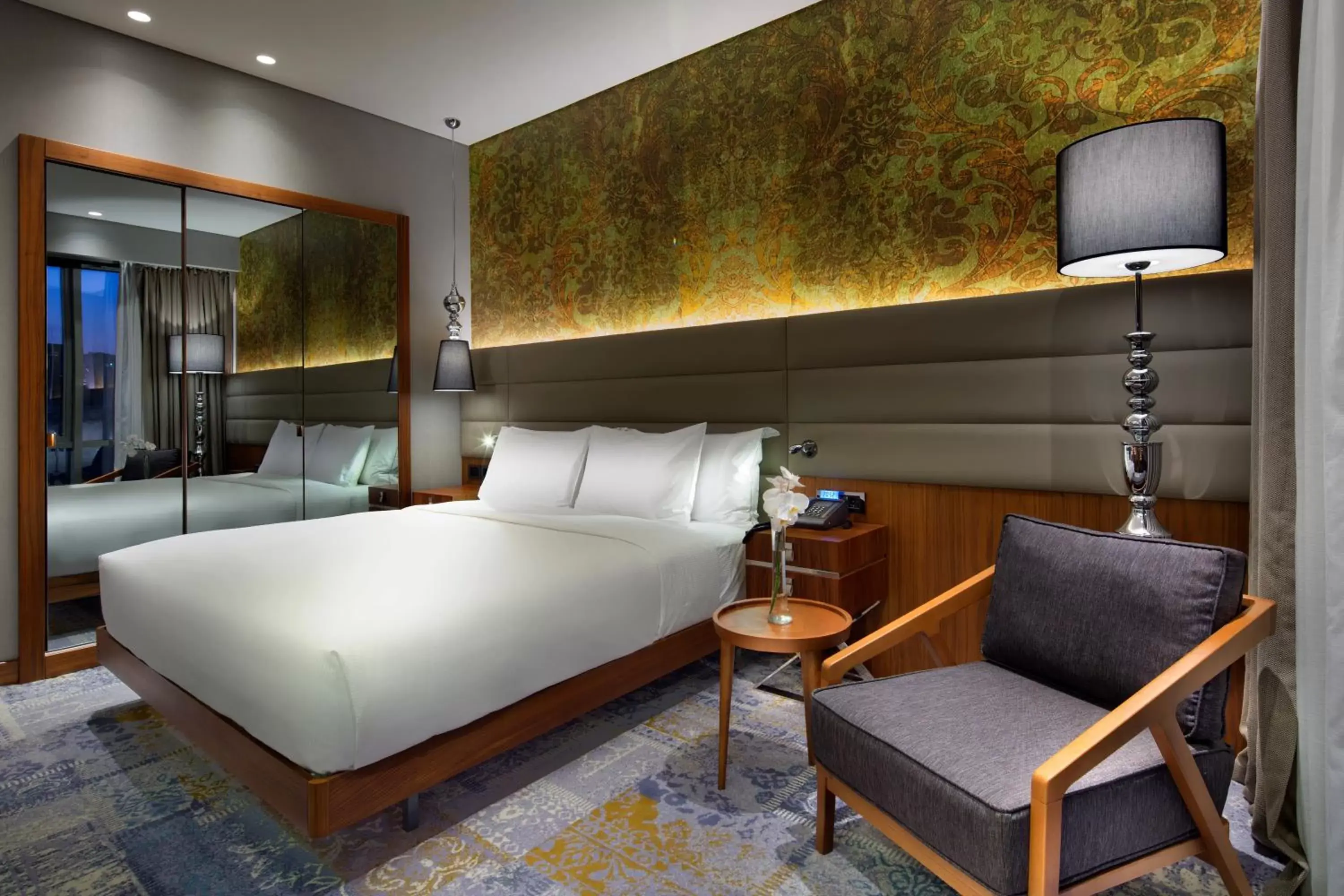 Bedroom, Bed in DoubleTree by Hilton Istanbul - Piyalepasa