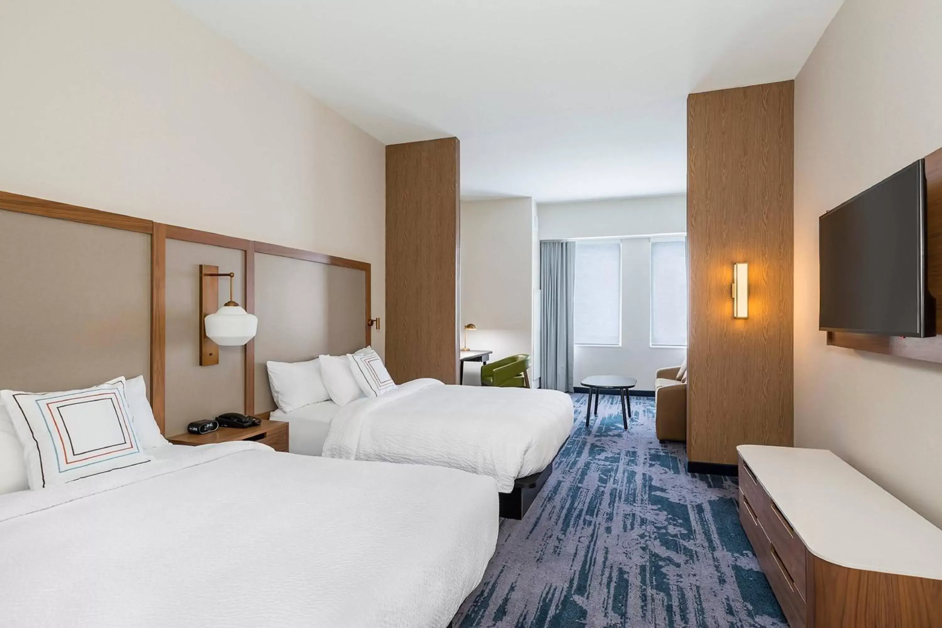 Photo of the whole room, Bed in Fairfield Inn & Suites by Marriott Des Moines Downtown