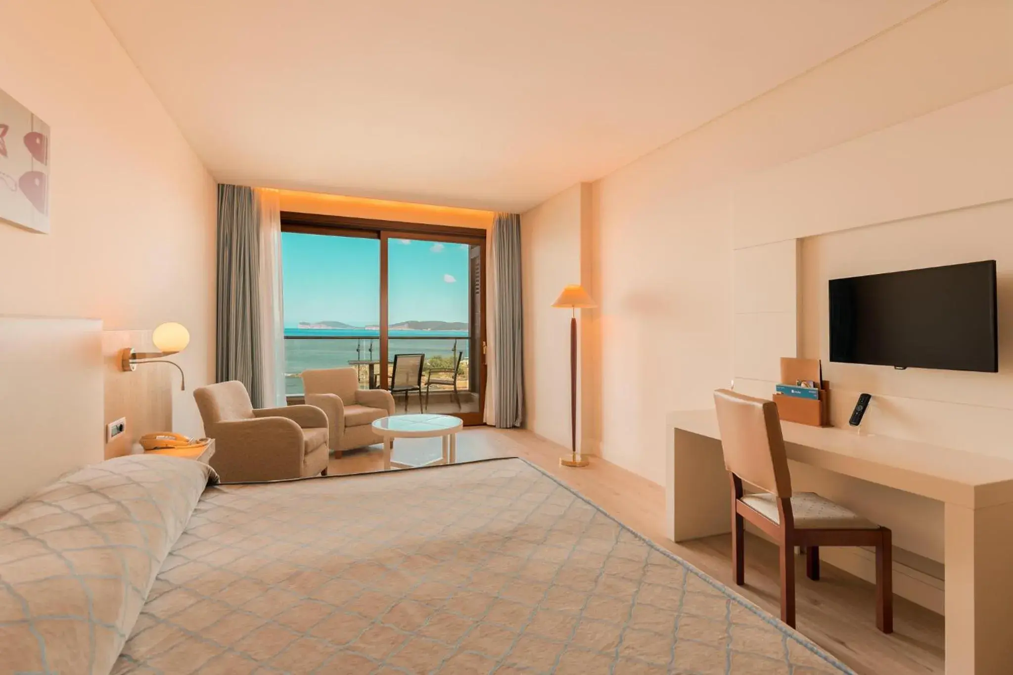 Superior Double Room with Balcony and Sea View in Smy Carlos V Wellness & Spa Alghero Superior Double Room with Balcony and Sea View in Smy Carlos V Wellness & Spa Alghero