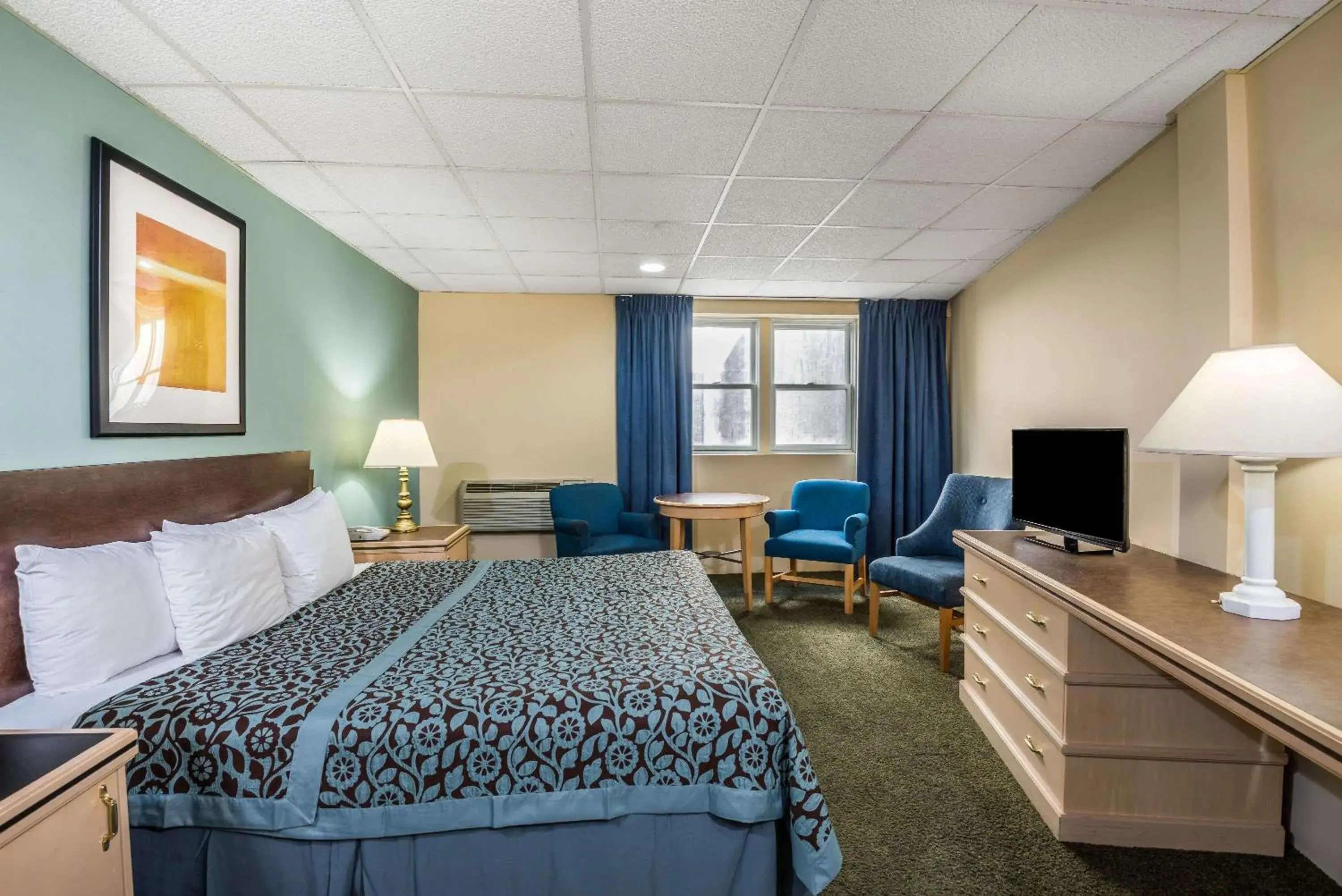 Photo of the whole room in Days Inn by Wyndham Atlantic City Oceanfront-Boardwalk