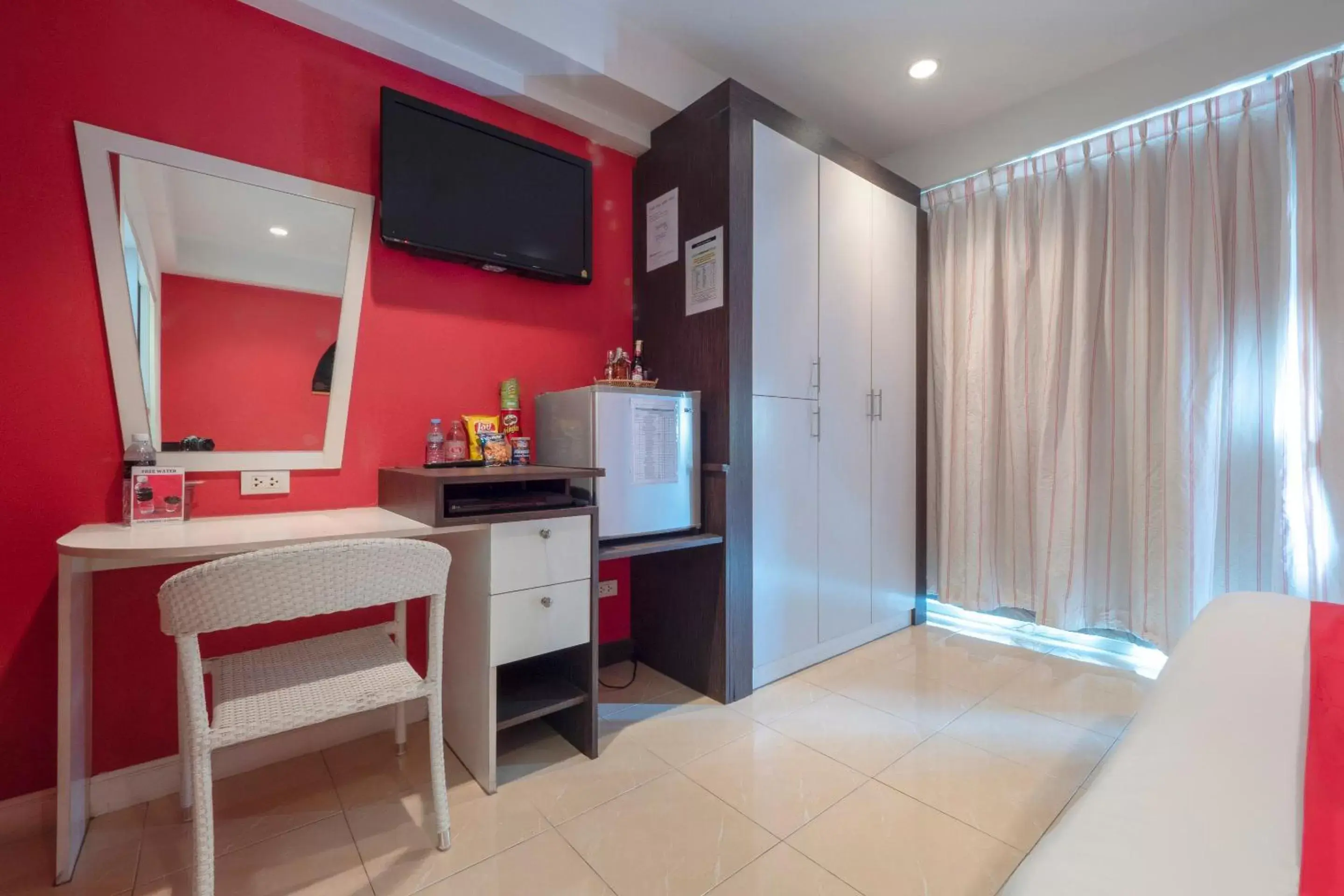 TV and multimedia, Kitchen/Kitchenette in Access Inn Pattaya