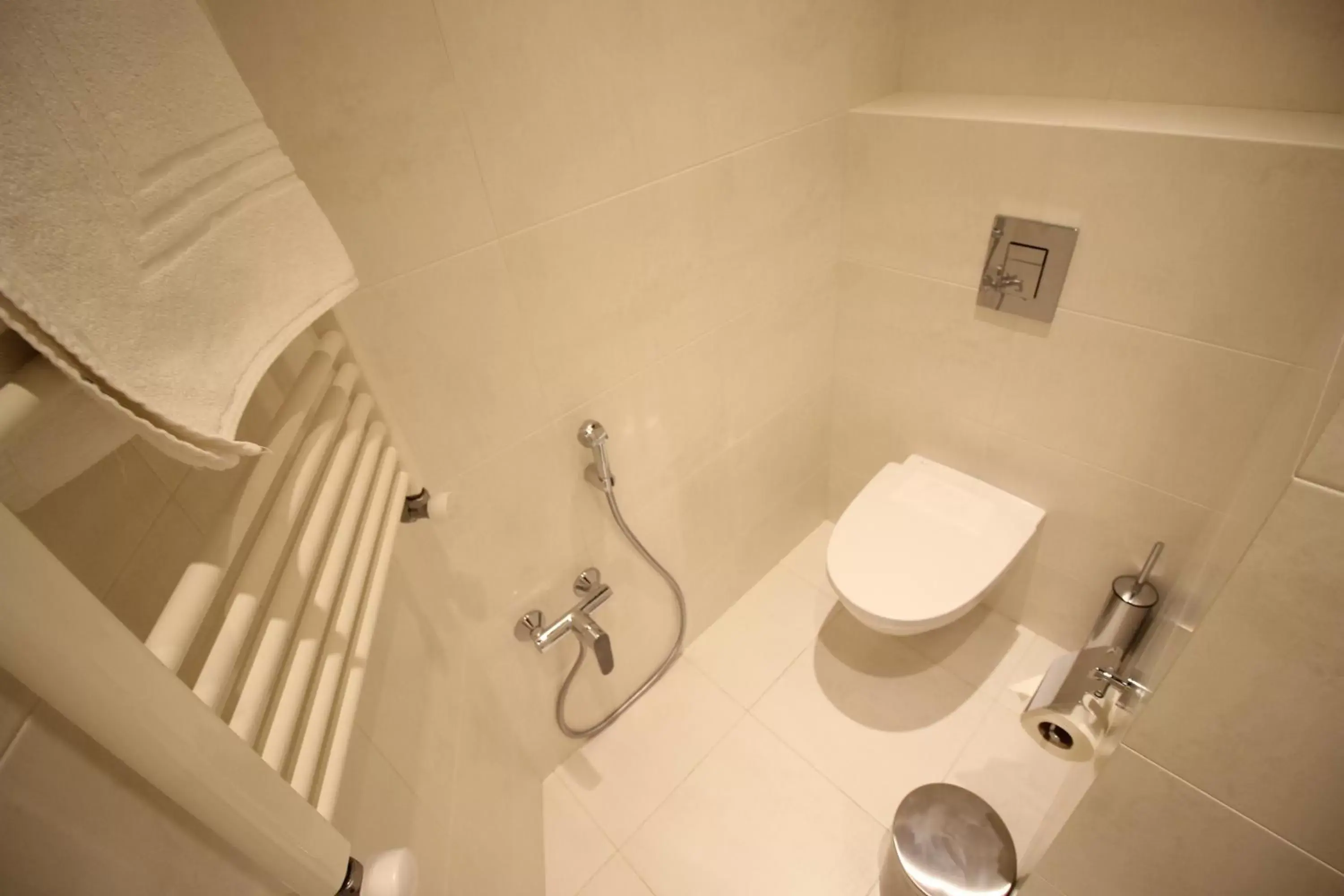 Toilet, Bathroom in Super Luxury Apartments