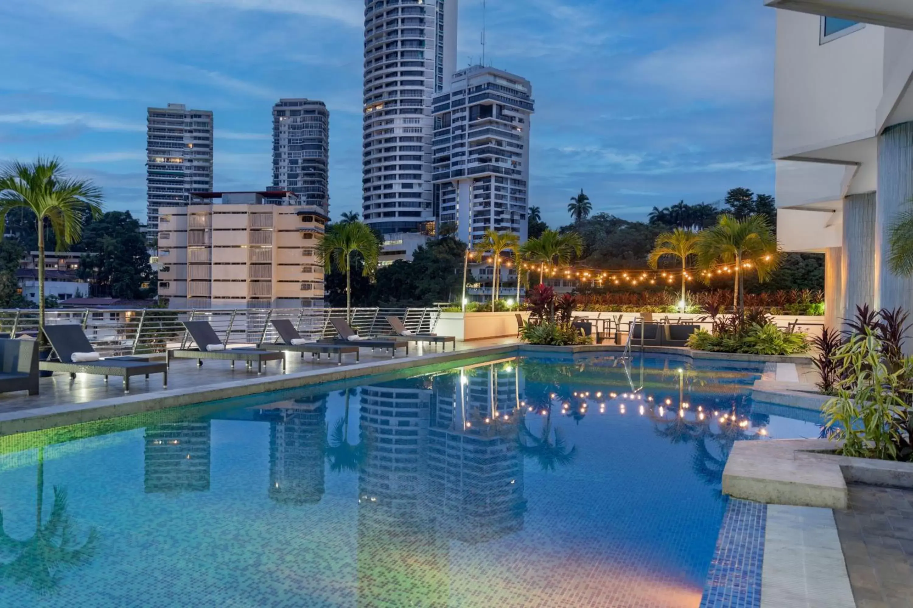 Swimming Pool in Marriott Executive Apartments Panama City, Finisterre