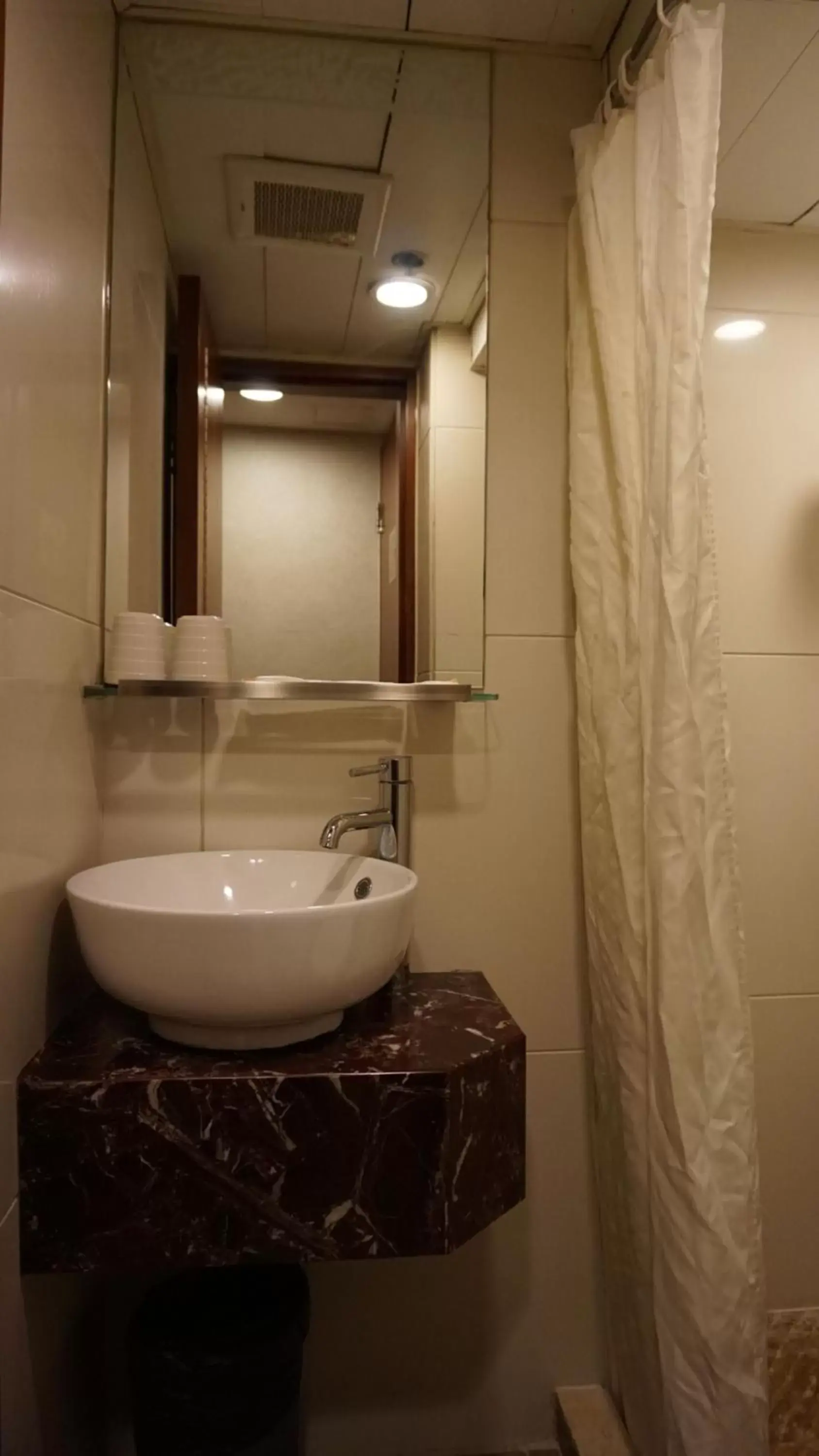 Toilet, Bathroom in Oriental Lander Hotel