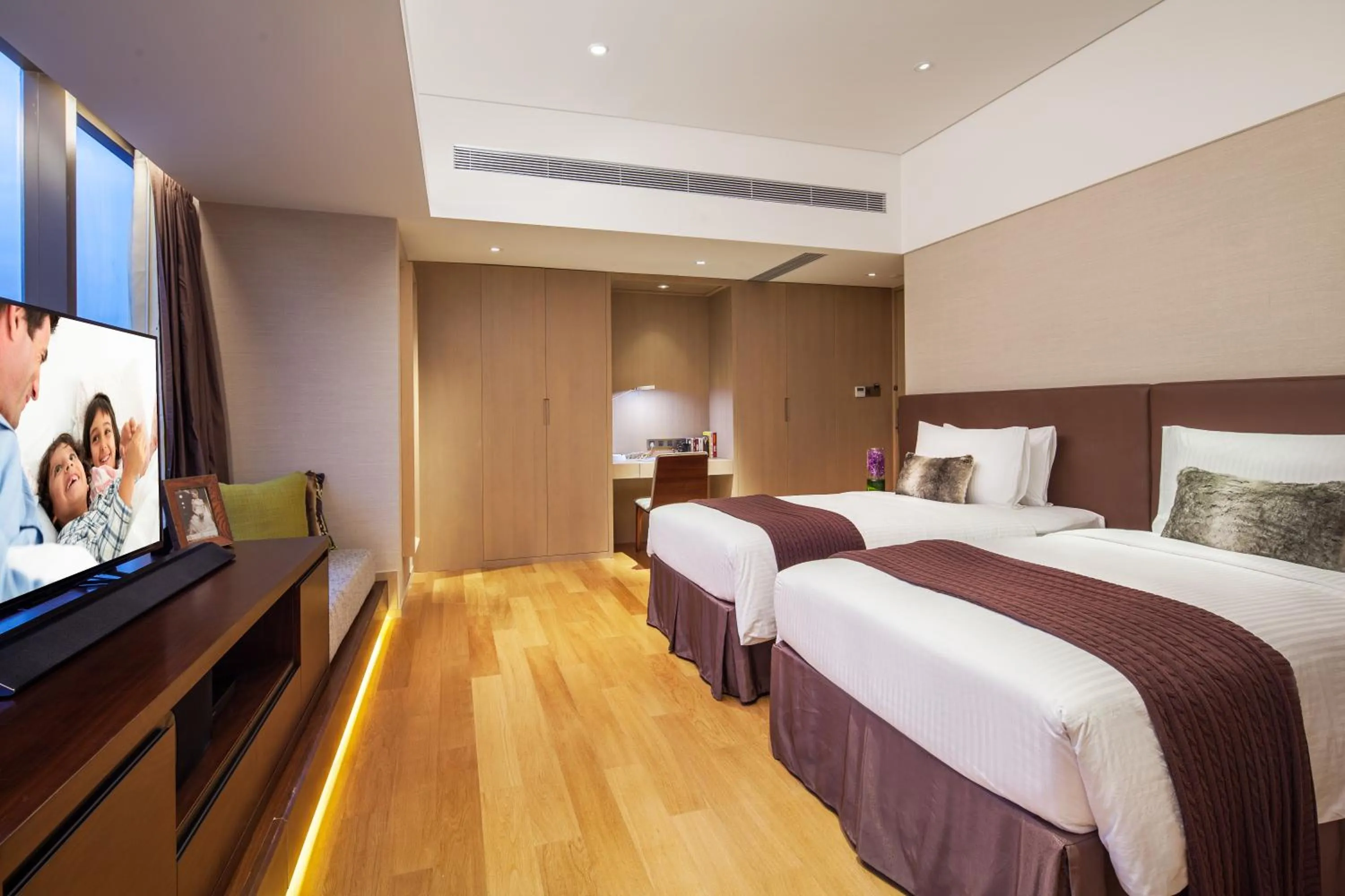 Seating area, Bed in Somerset Xindicheng Xi&#x27;an