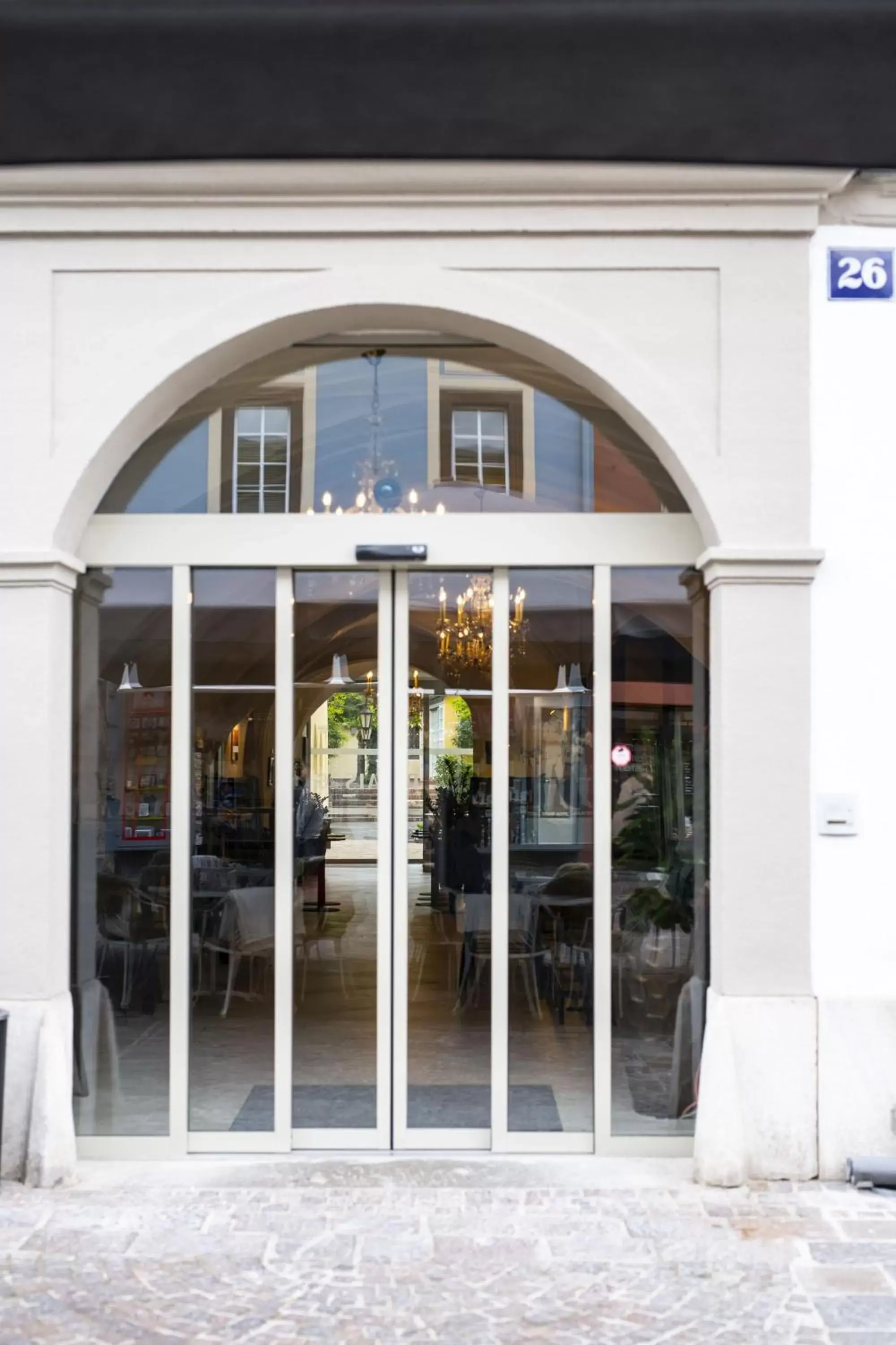 Patio in Hotel Palais26