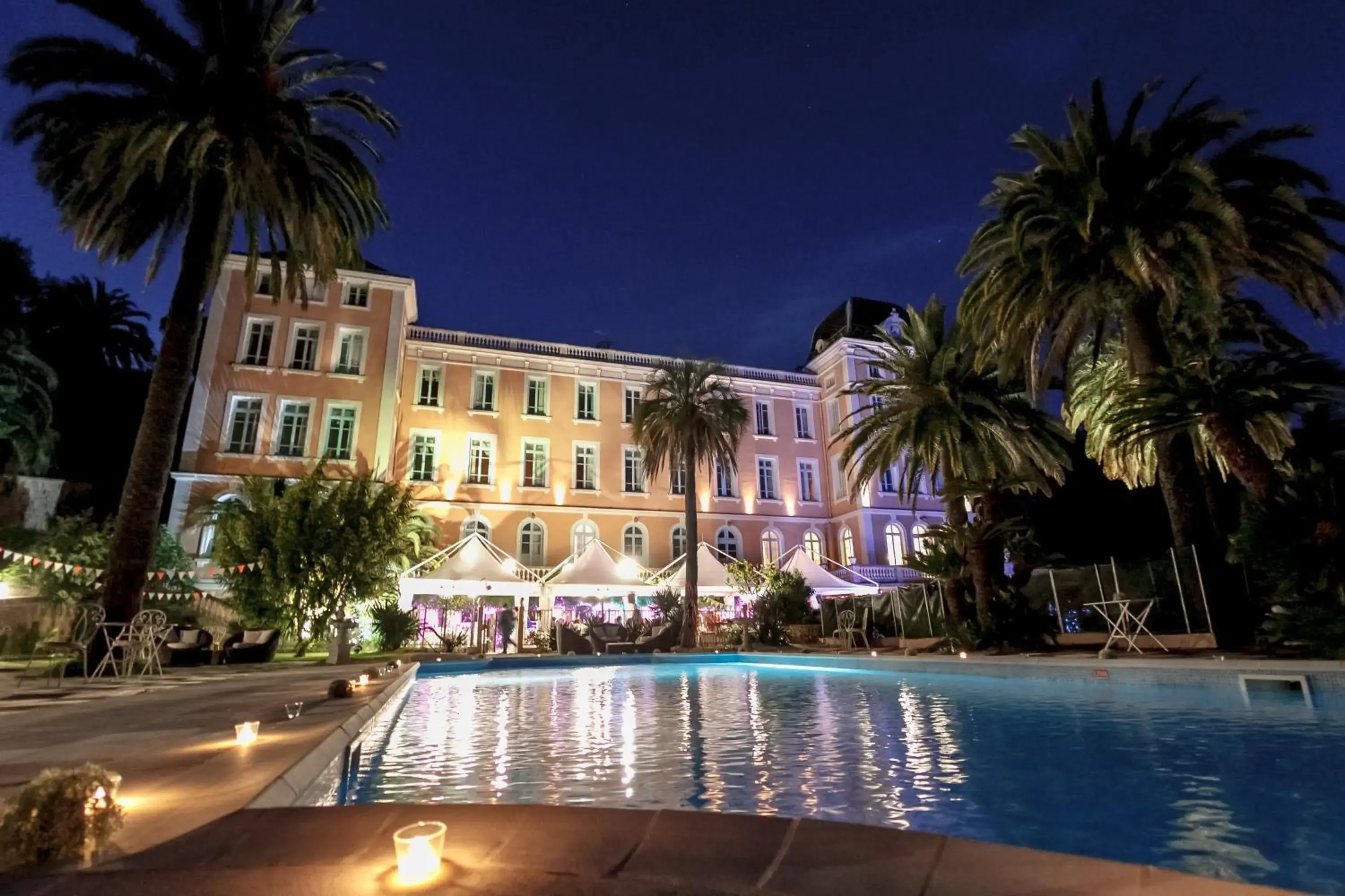 Facade/entrance, Property Building in Hotel l'Orangeraie