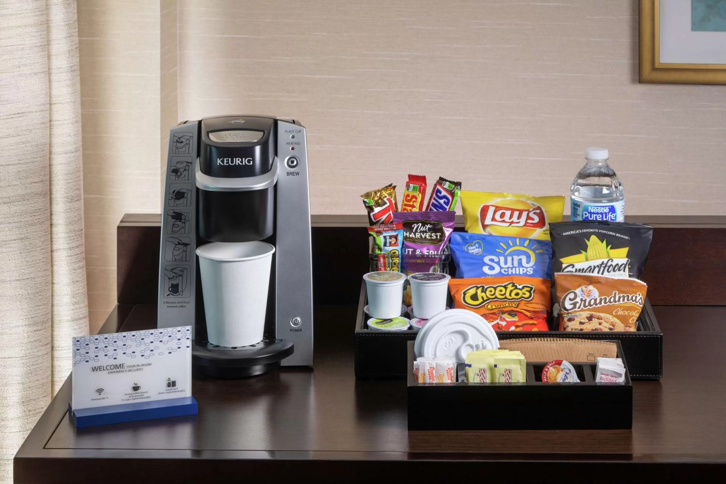 Photo of the whole room in Hilton Garden Inn Phoenix Airport North