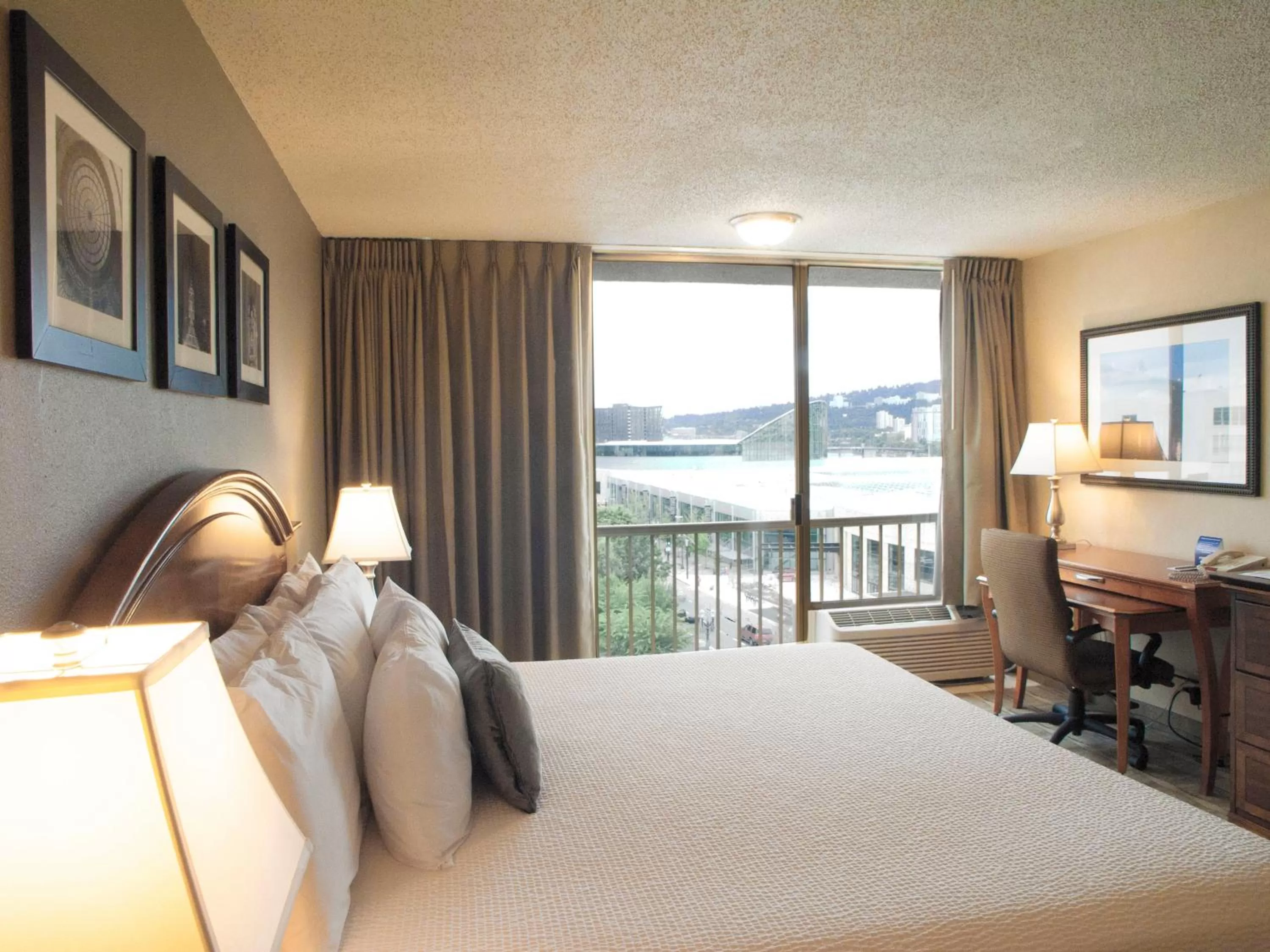 Bed in Inn at the Convention Center