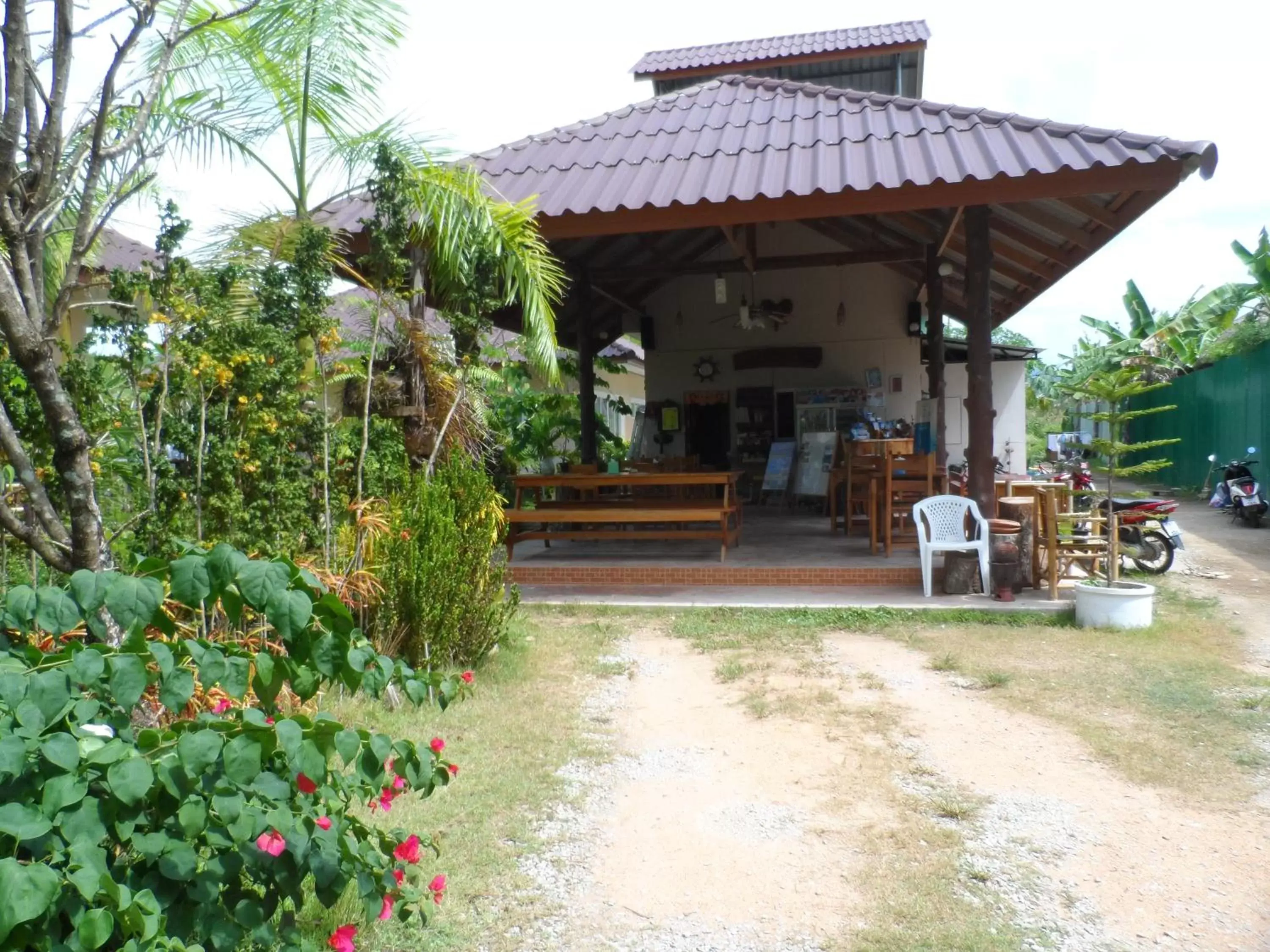 Facade/entrance in Khaolak Summer House Resort Facade/entrance in Khaolak Summer House Resort