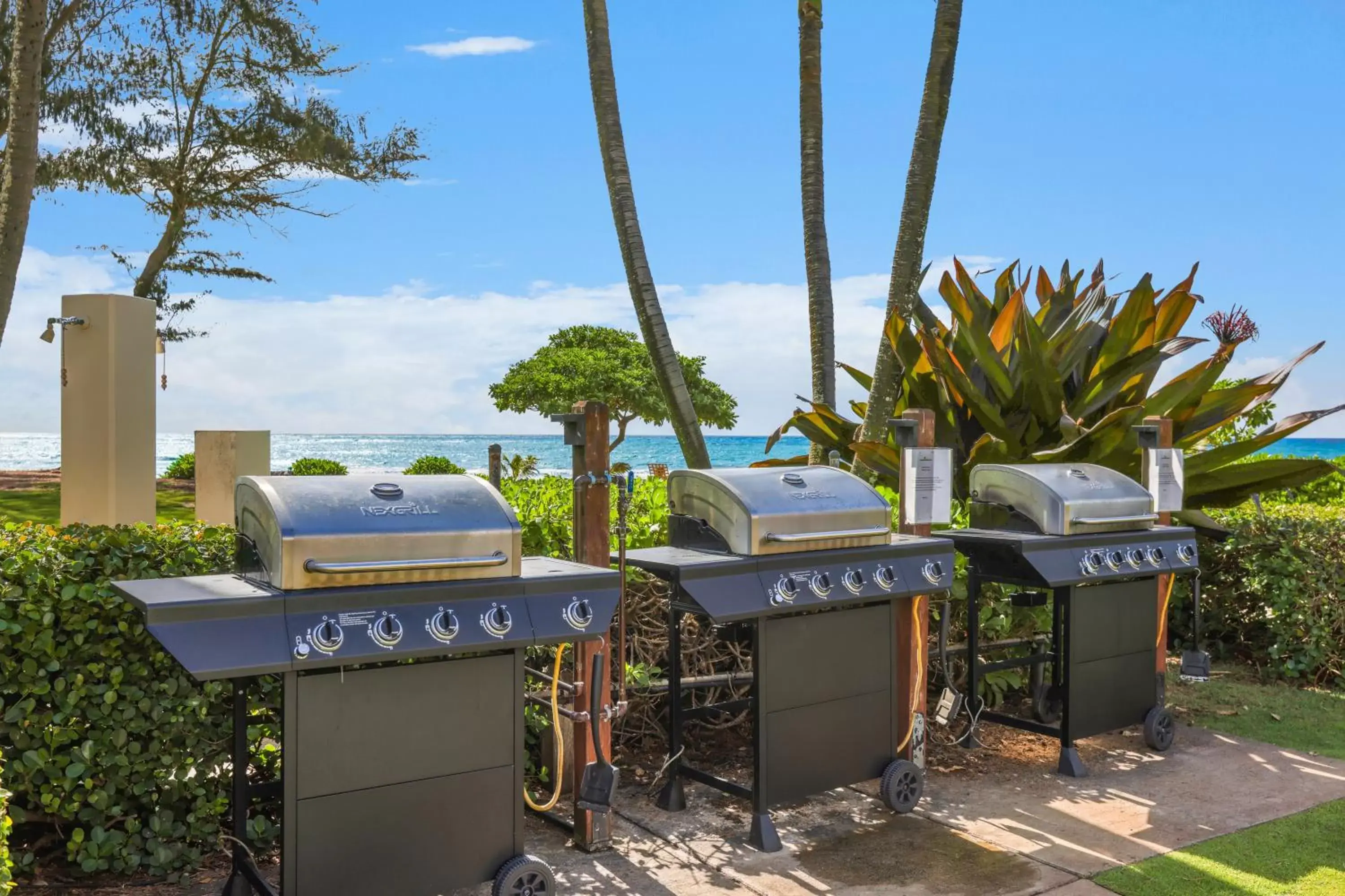 BBQ Facilities in Aston Islander On The Beach