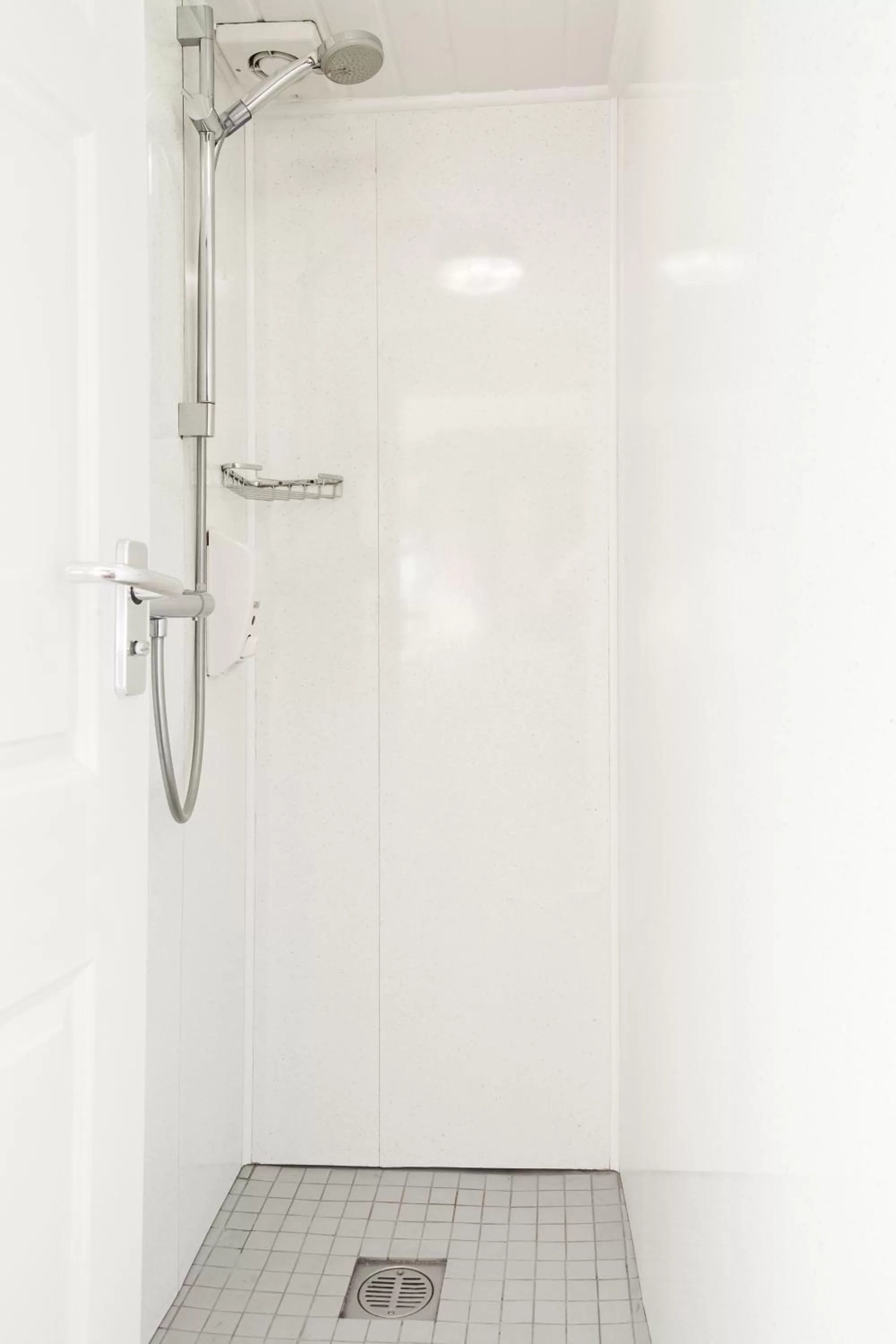 Bathroom in Fairway Hotel