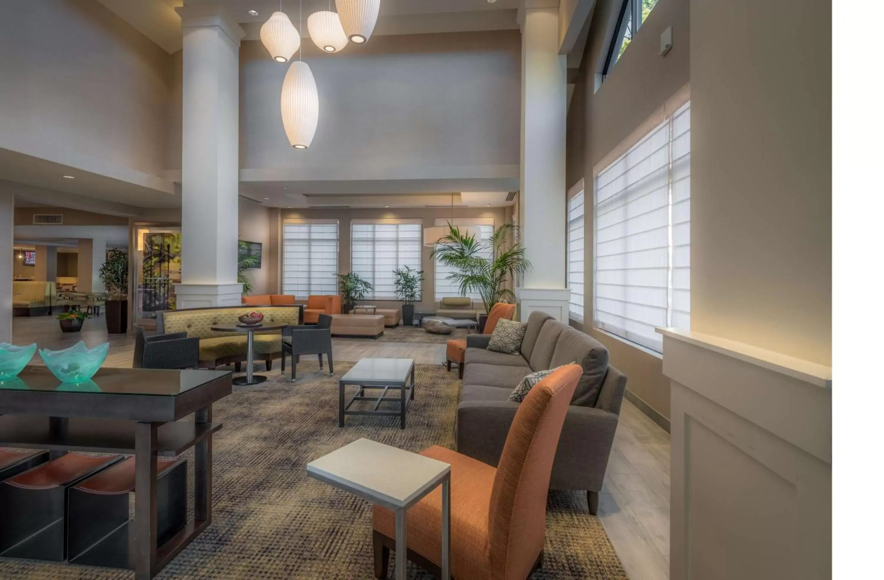 Lobby or reception, Restaurant/Places to Eat in Hilton Garden Inn Reagan National Airport