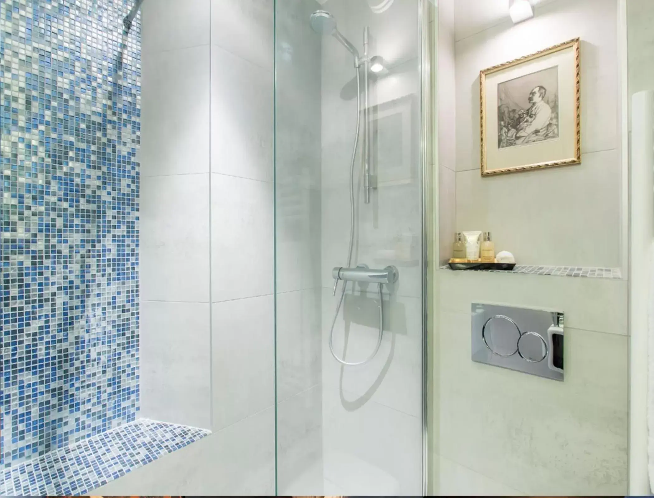 Shower, Bathroom in R. Kipling by Happyculture