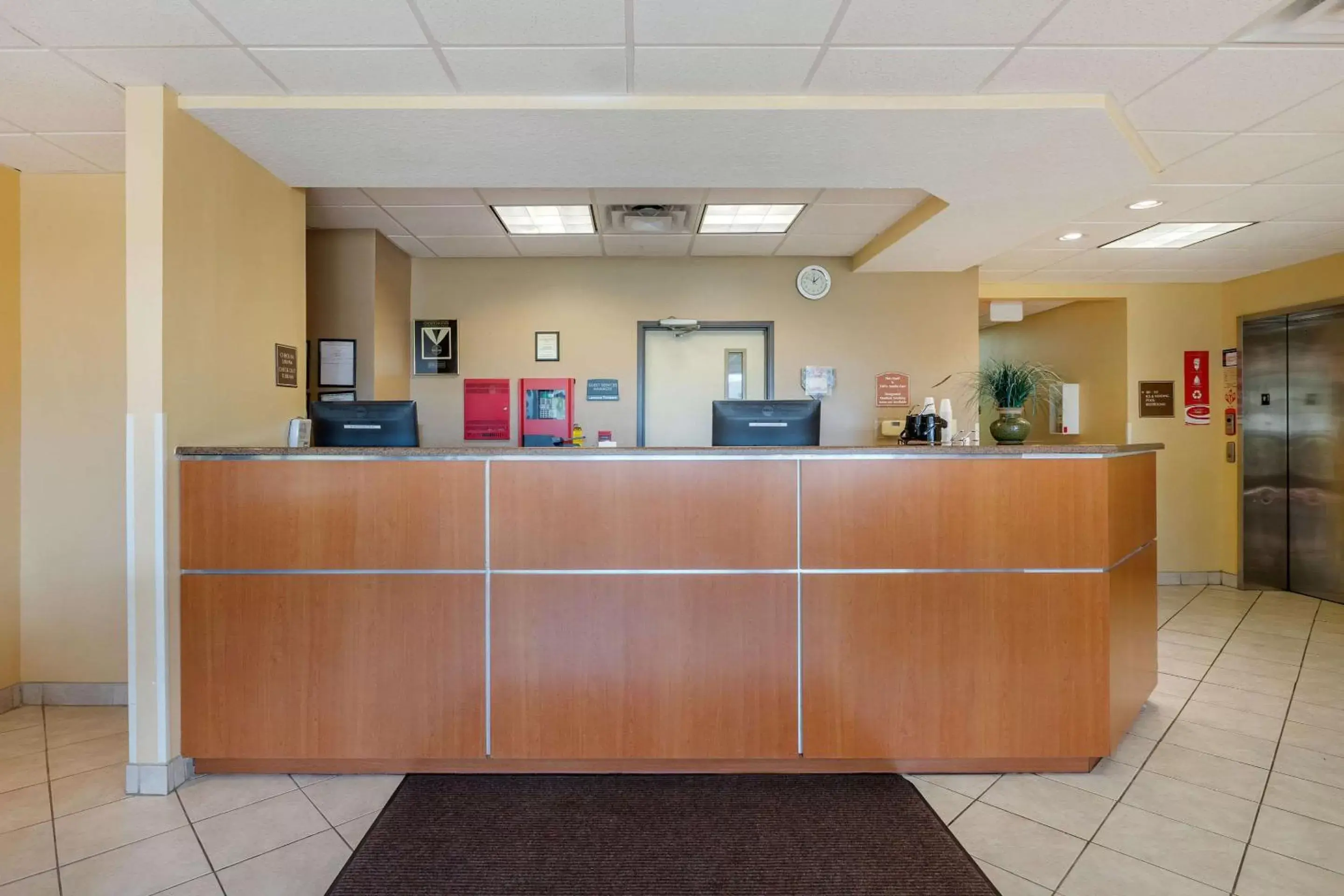Lobby or reception, Lobby/Reception in Econo Lodge Inn & Suites Fairgrounds