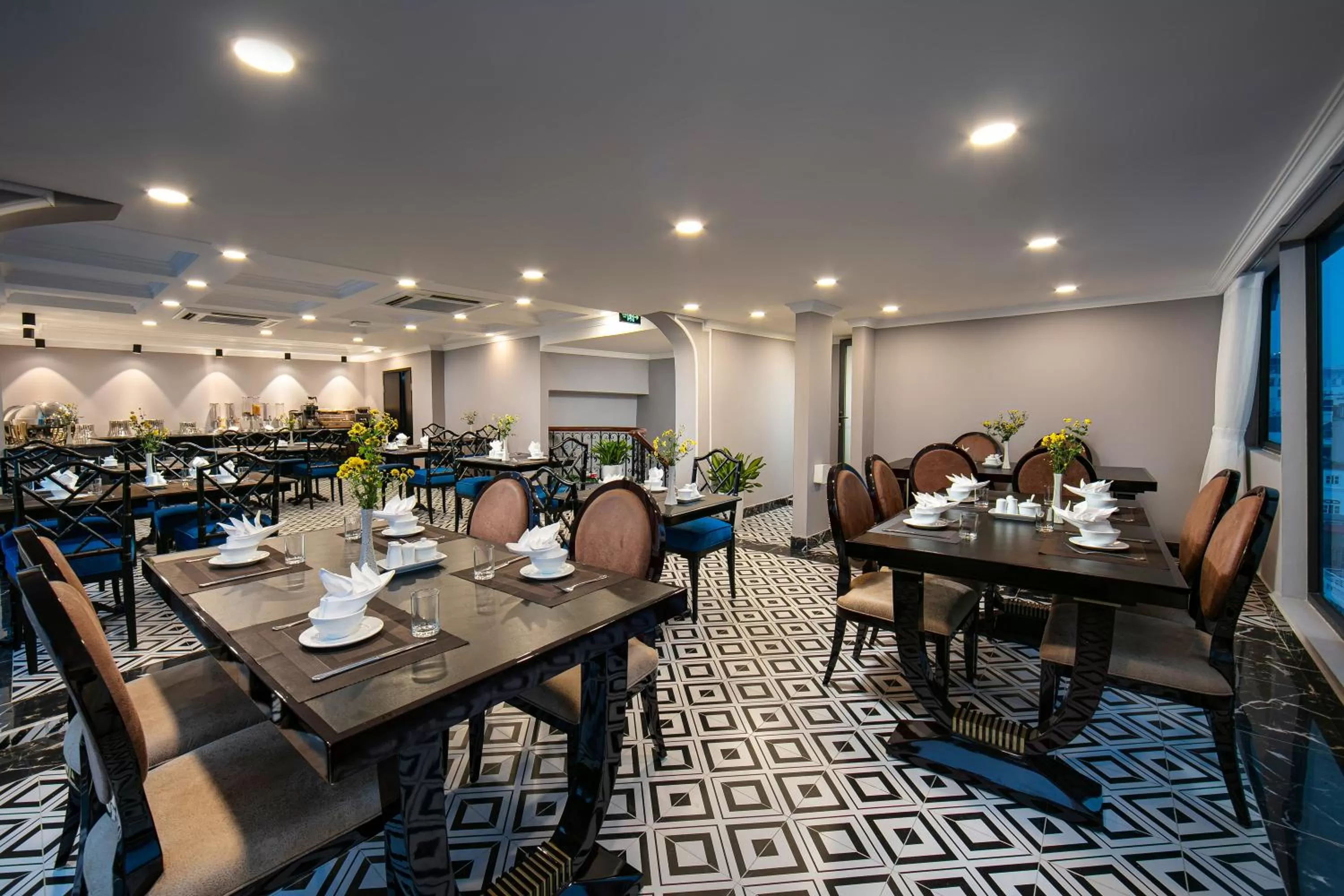 Restaurant/places to eat in Hanoi L'Heritage Hotel & Gym - Spa