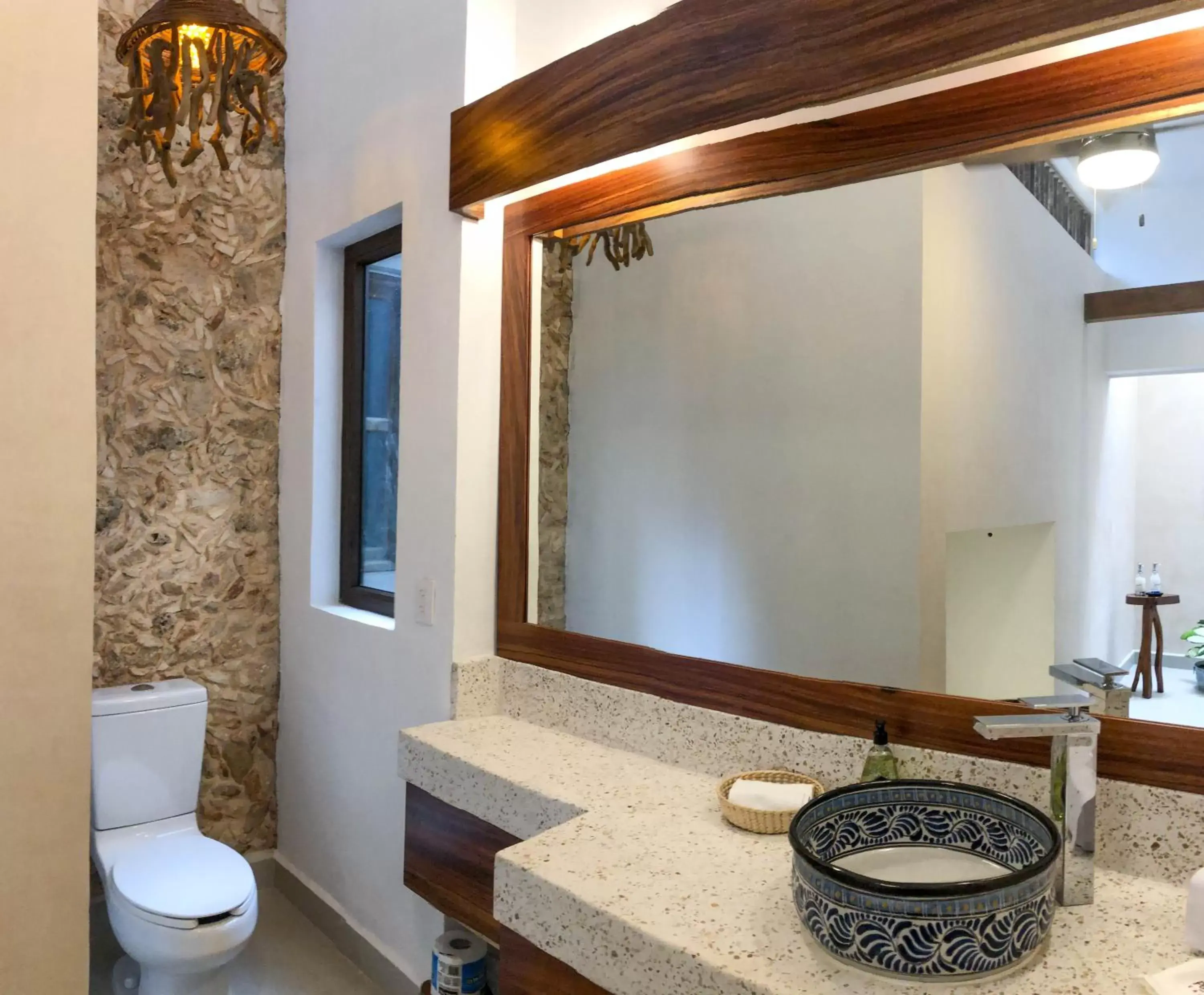 Toilet, Bathroom in Hotel Posada San Juan