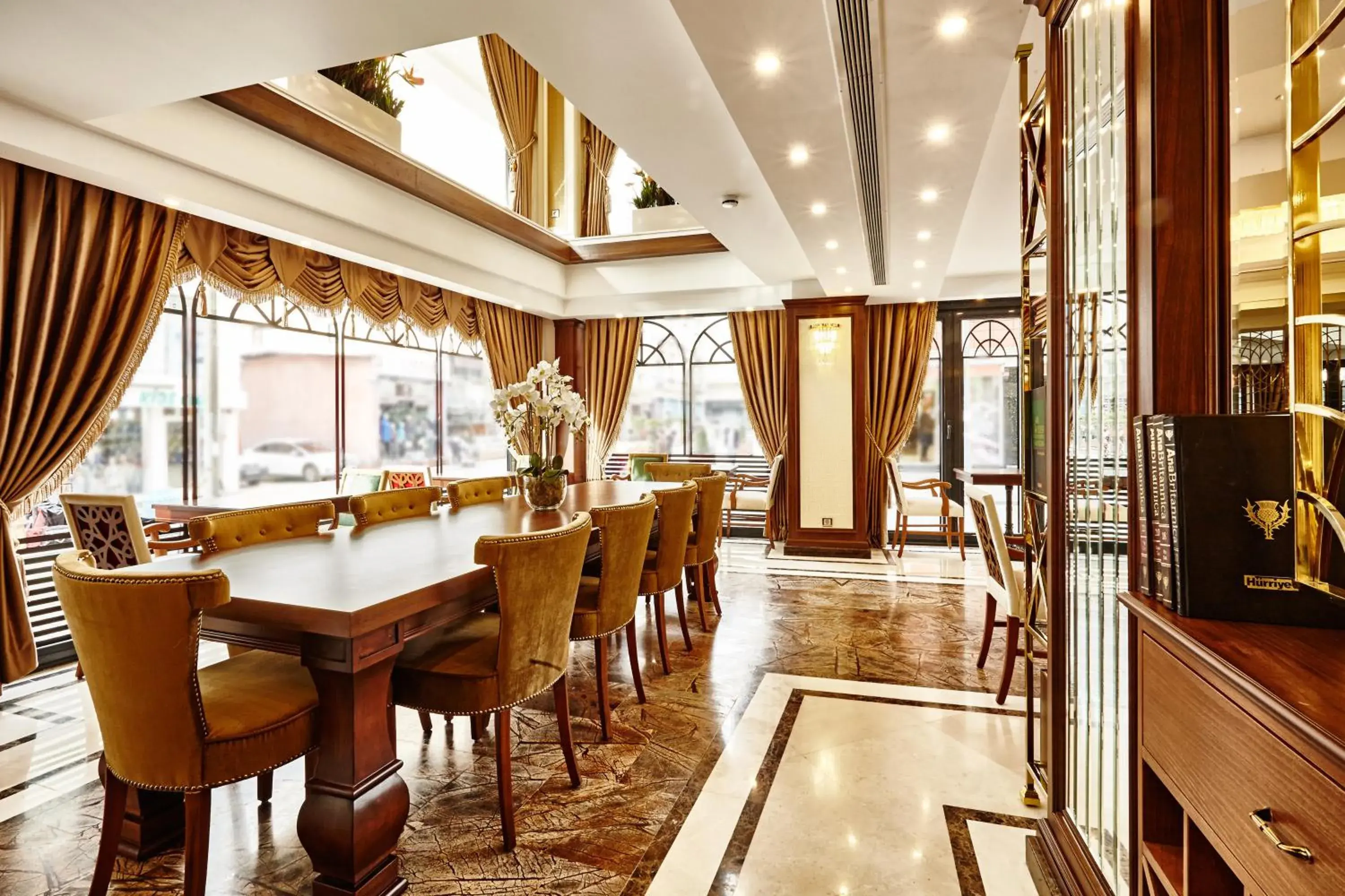 Lounge or bar, Restaurant/Places to Eat in Beethoven Hotel - Special Category