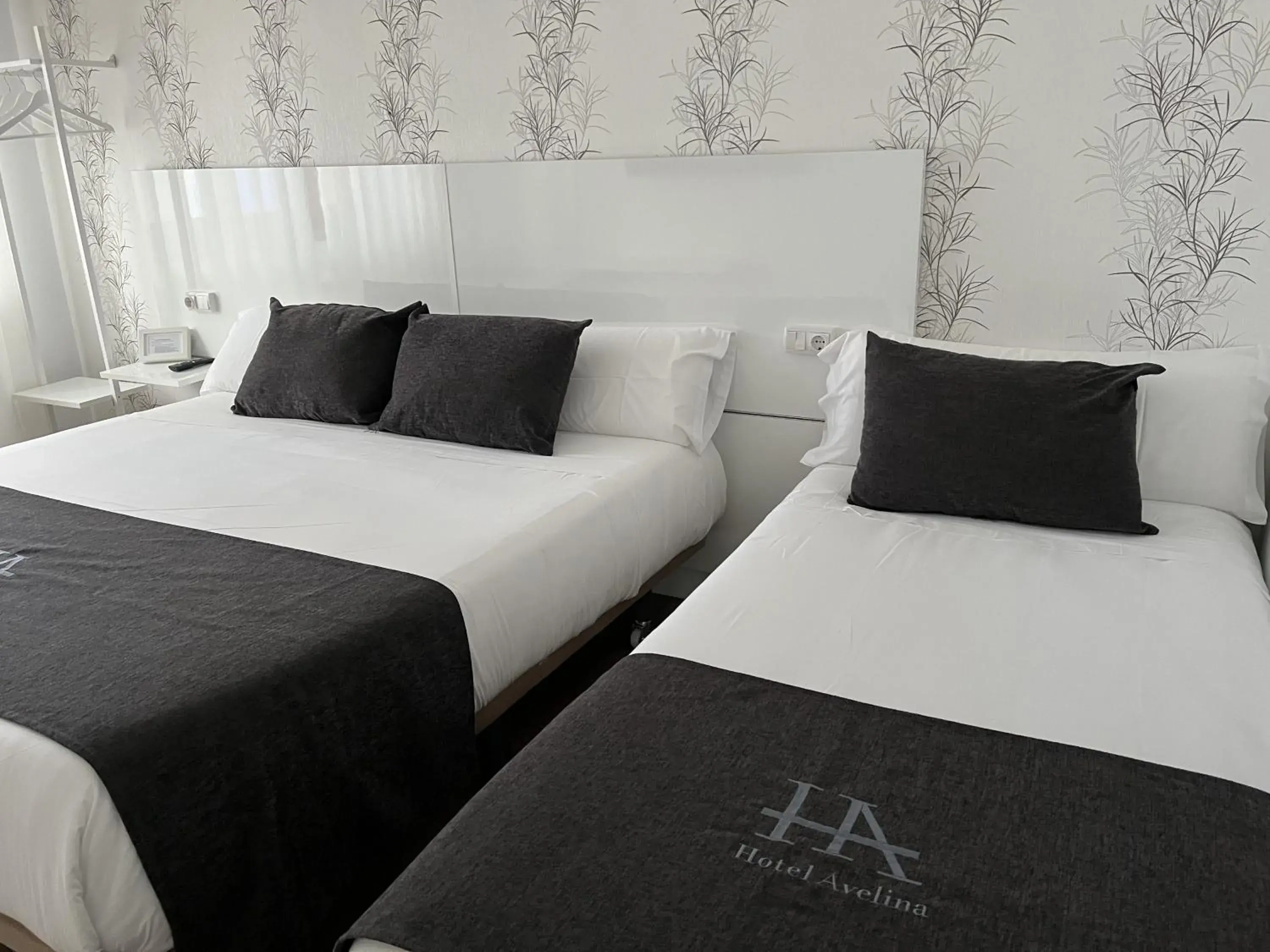 Bed in Hotel Avelina