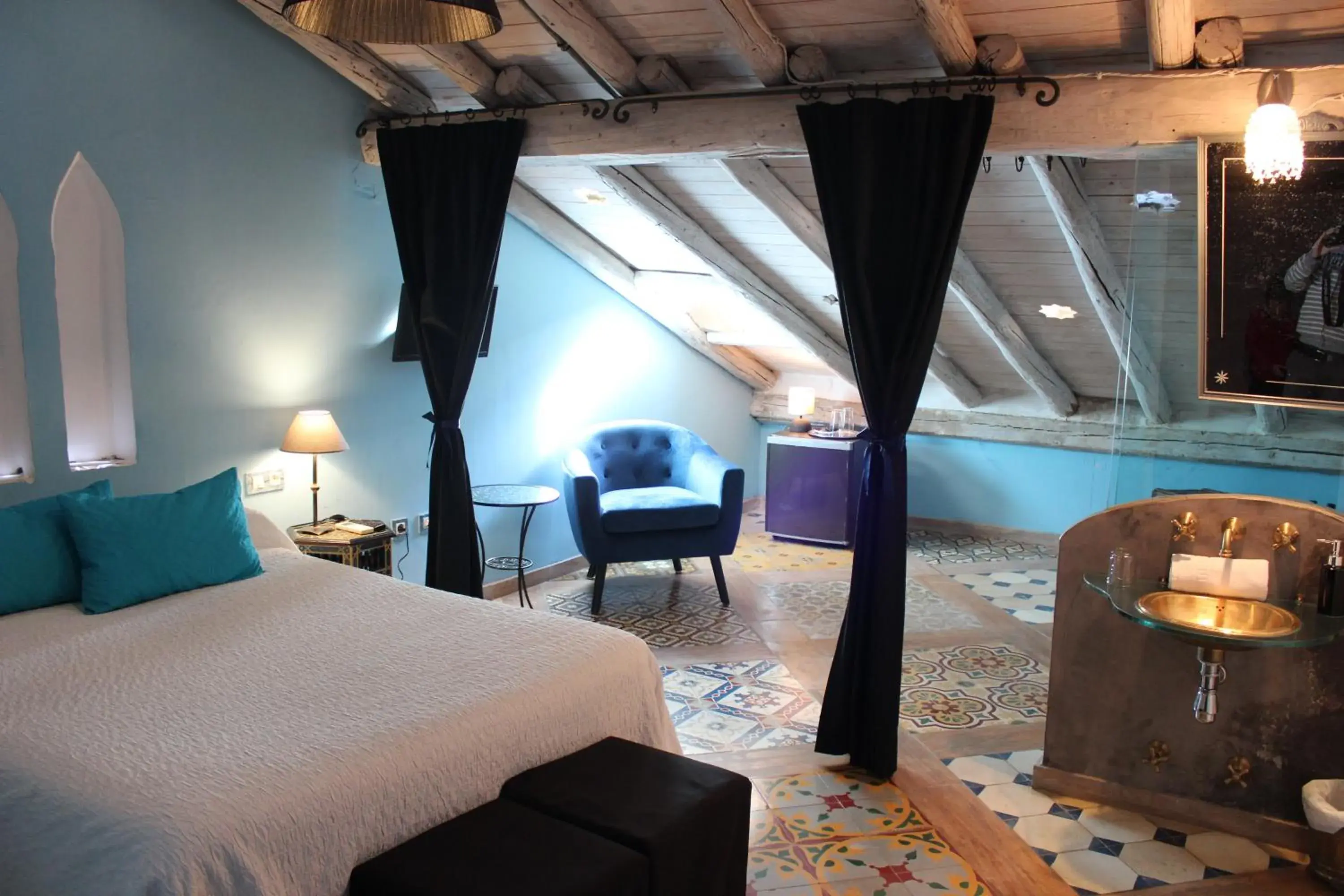 Single Room - single occupancy in Hotel la Boheme Single Room - single occupancy in Hotel la Boheme