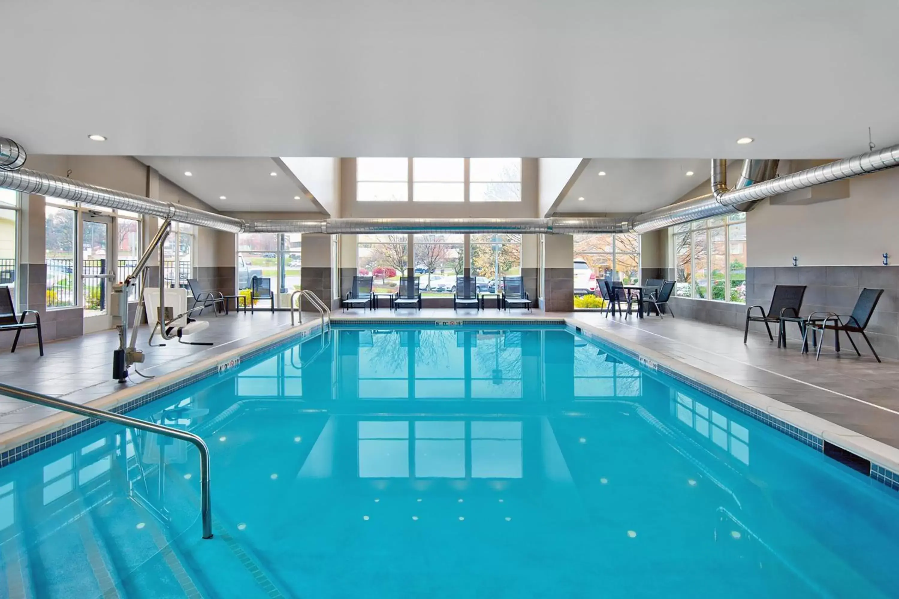 Swimming Pool in Residence Inn by Marriott Reading