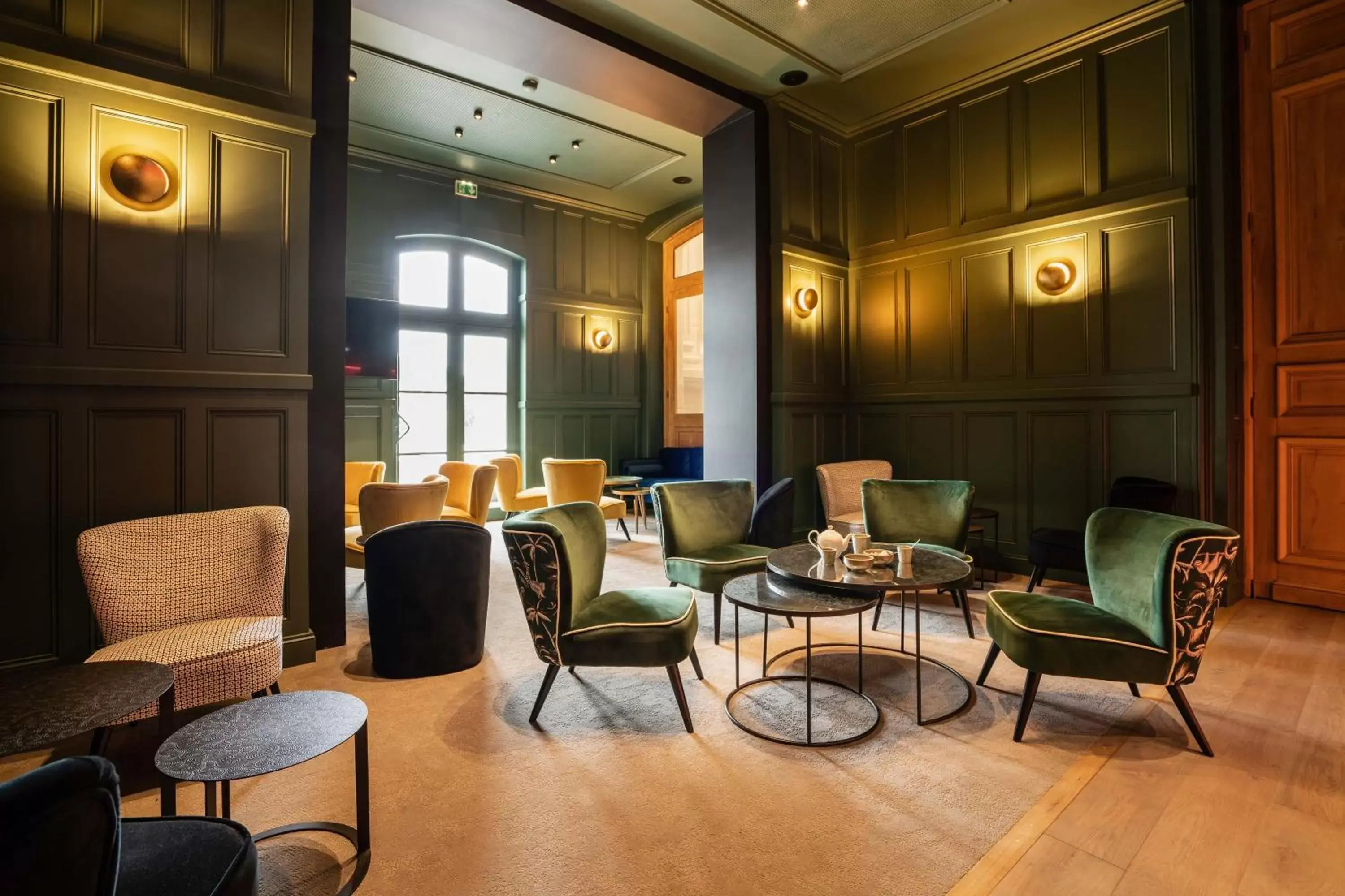 Lounge or bar in Best Western Premier Hotel de la Cite Royale