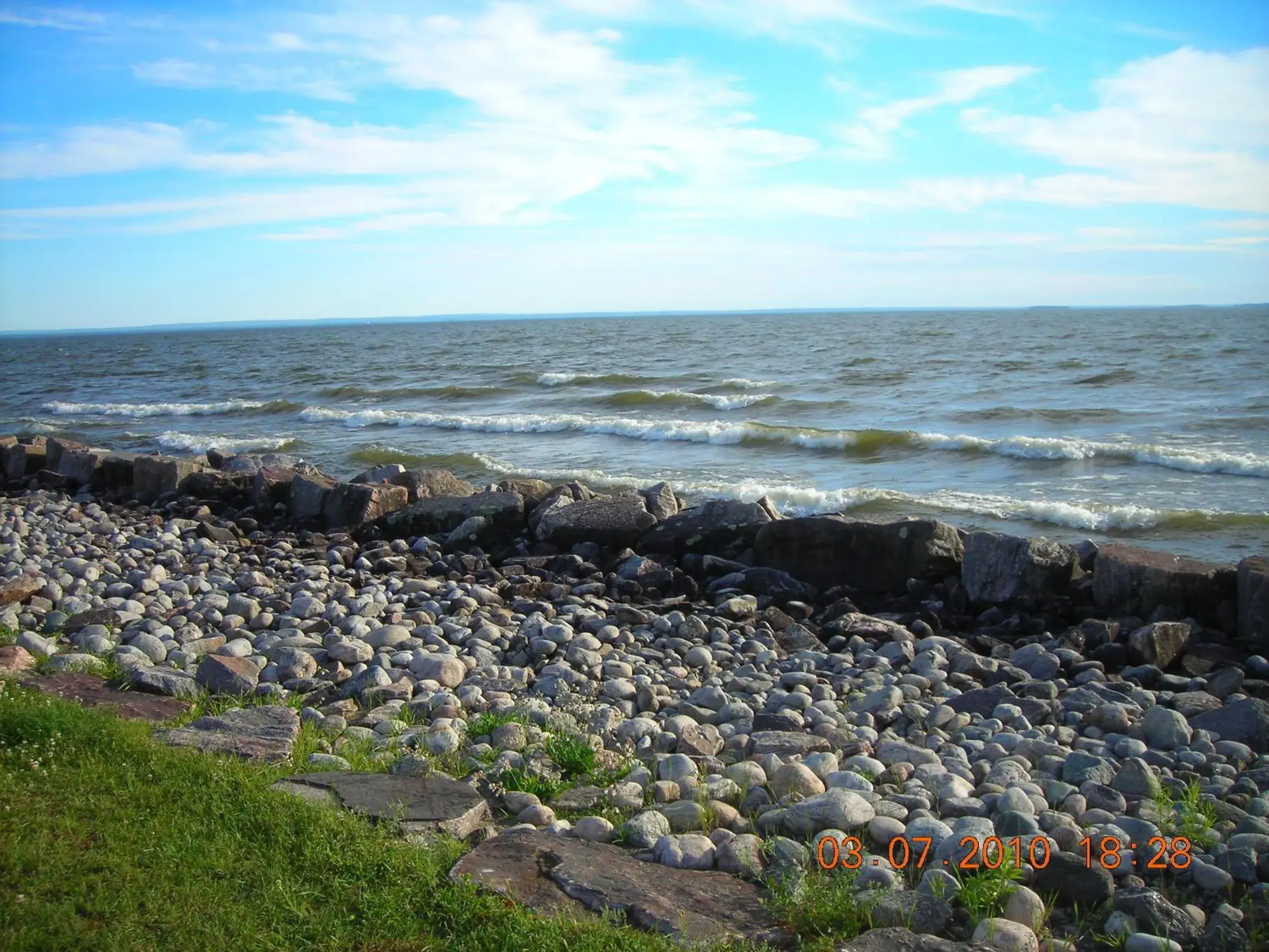 Activities, Beach in North Bay Inn