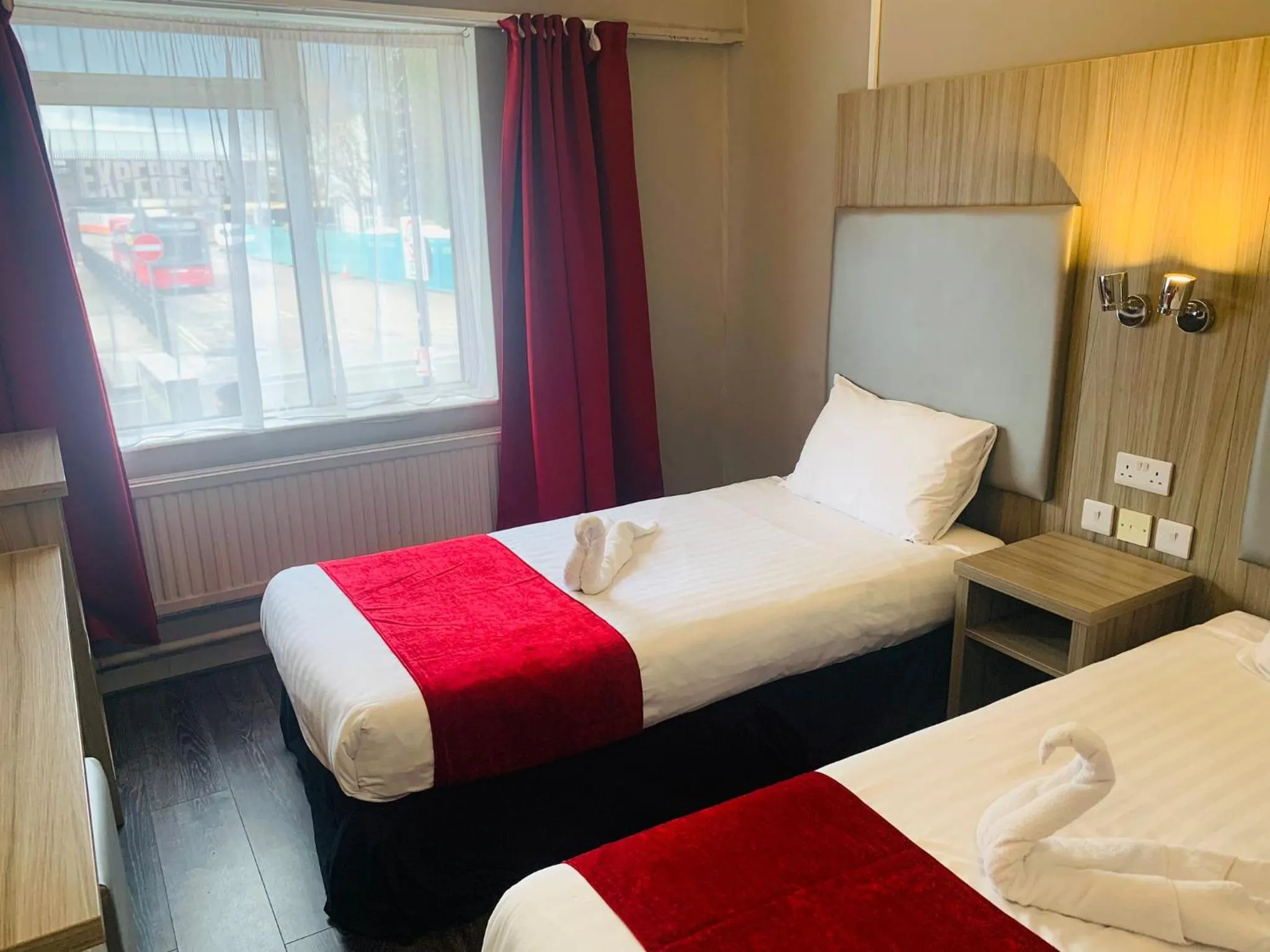 Bedroom, Bed in Hotel Lily