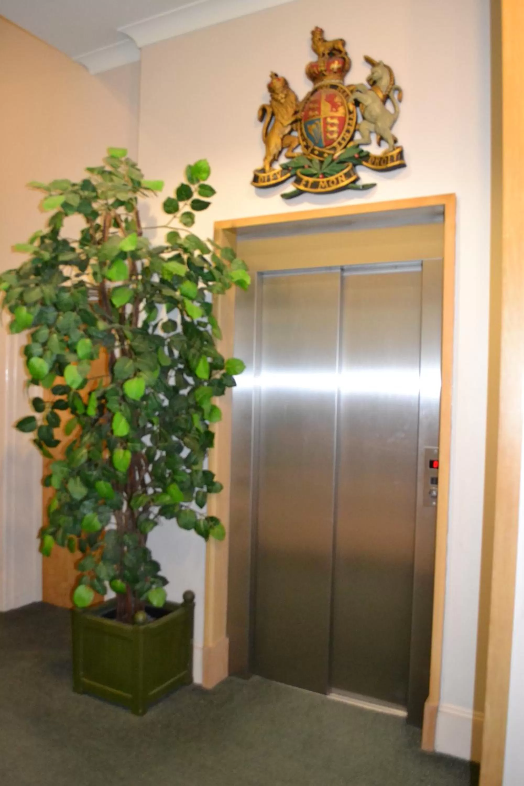 Lobby or reception in Garden Court Hotel