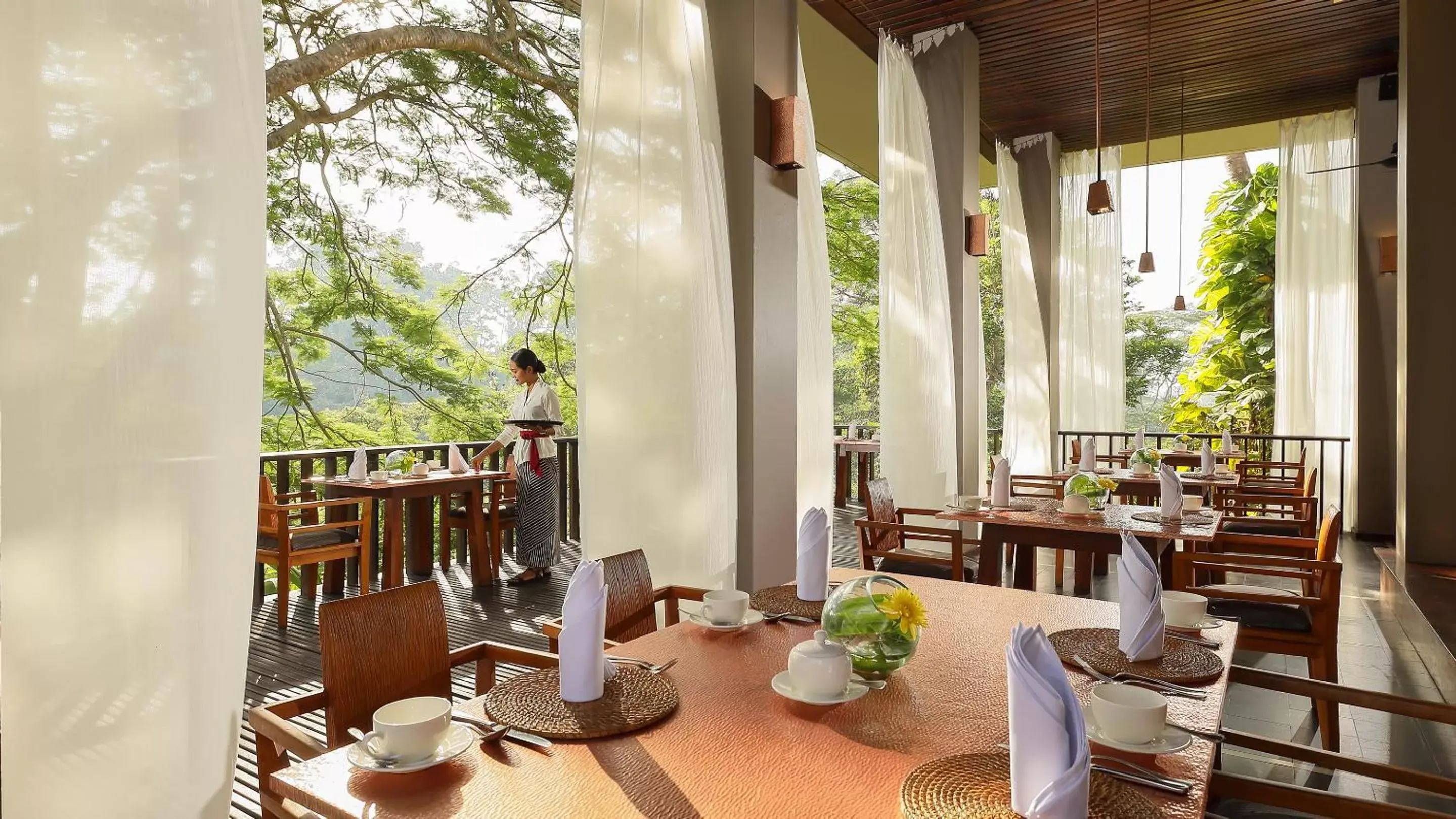 Restaurant/Places to Eat in Maya Ubud Resort & Spa