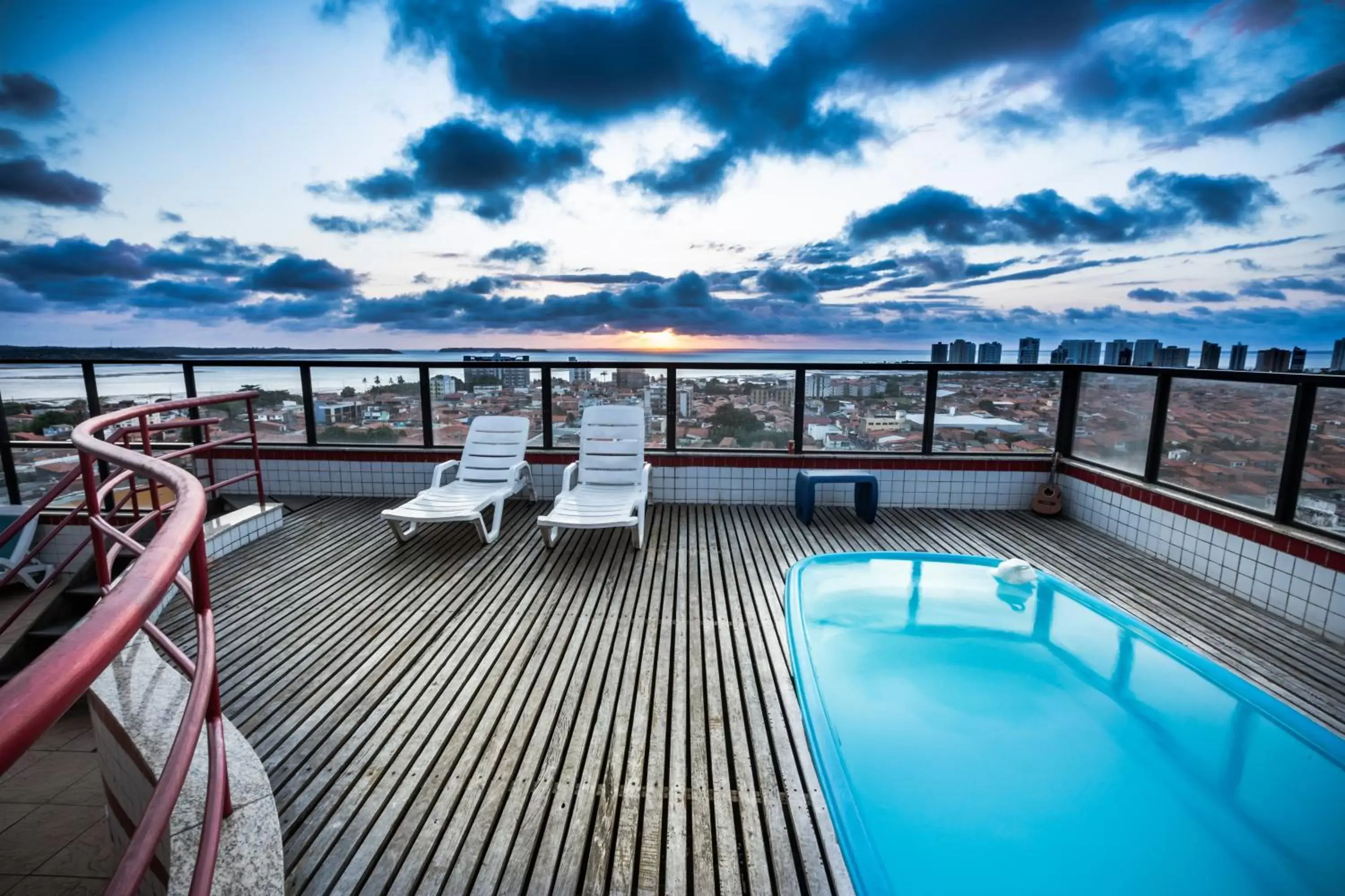 Pool View in Abbeville Hotel Torre I - Torre II