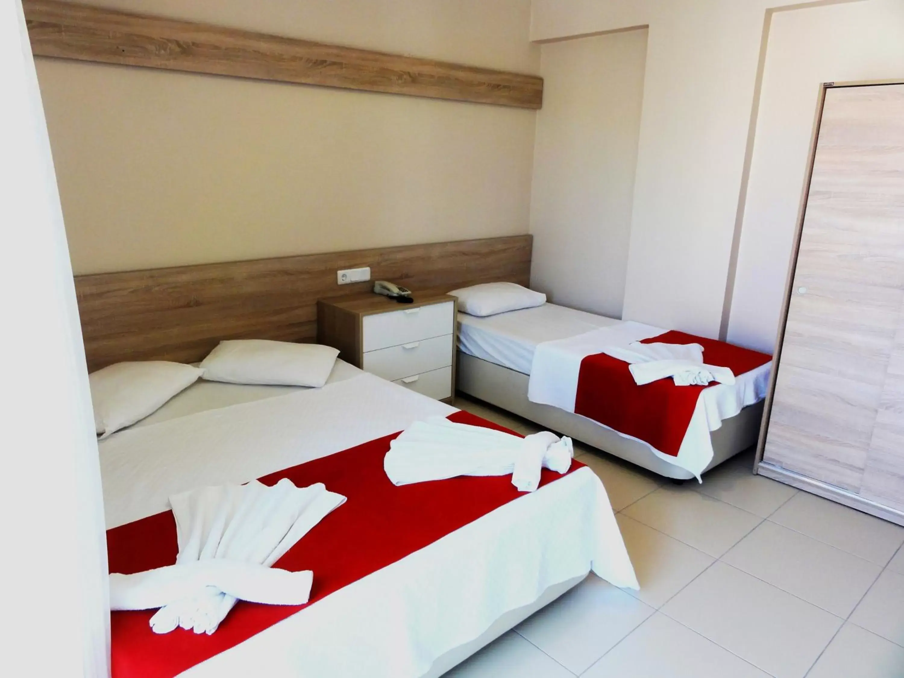 Triple Room in Altinersan Hotel Triple Room in Altinersan Hotel