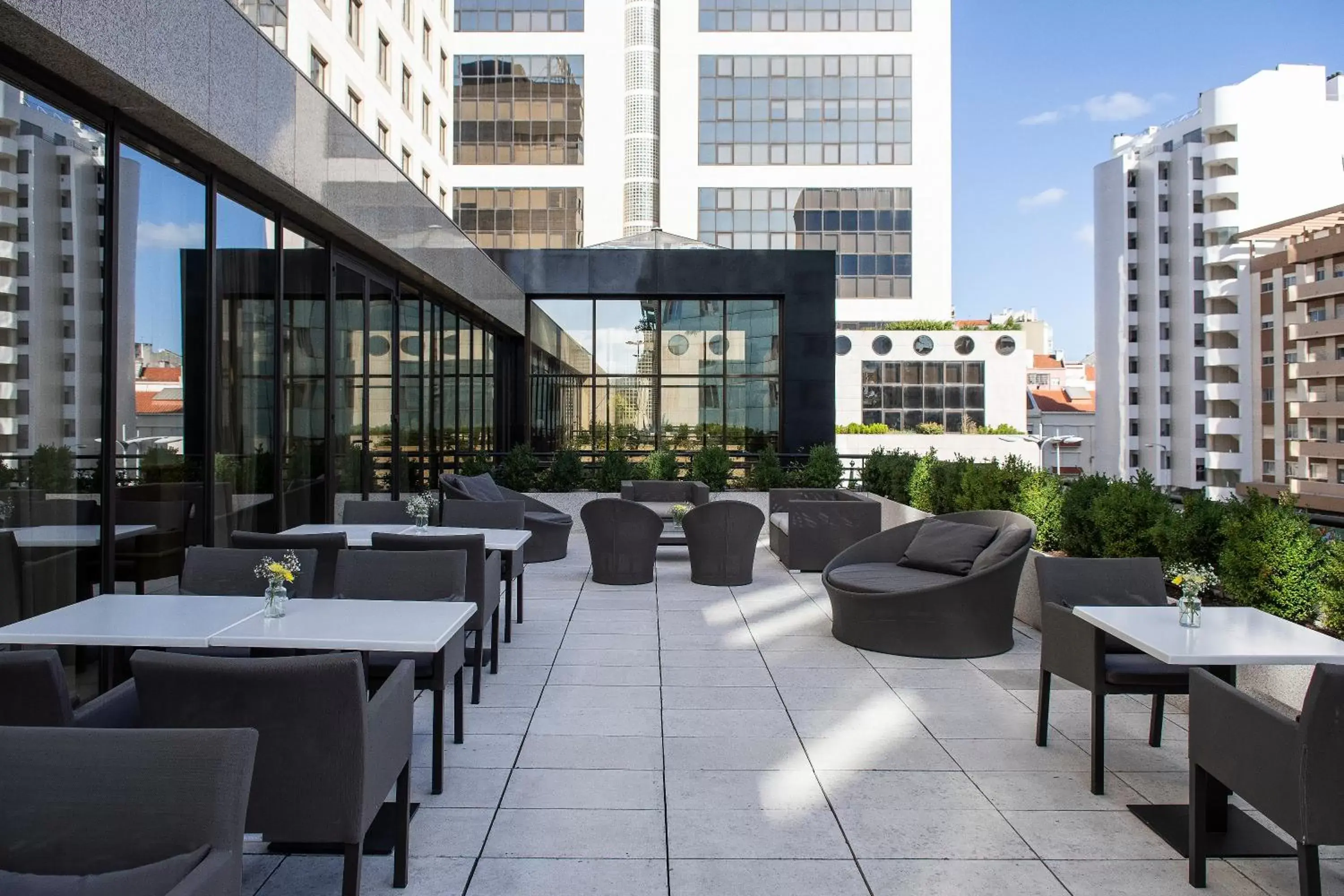 Balcony/Terrace in SANA Metropolitan Hotel