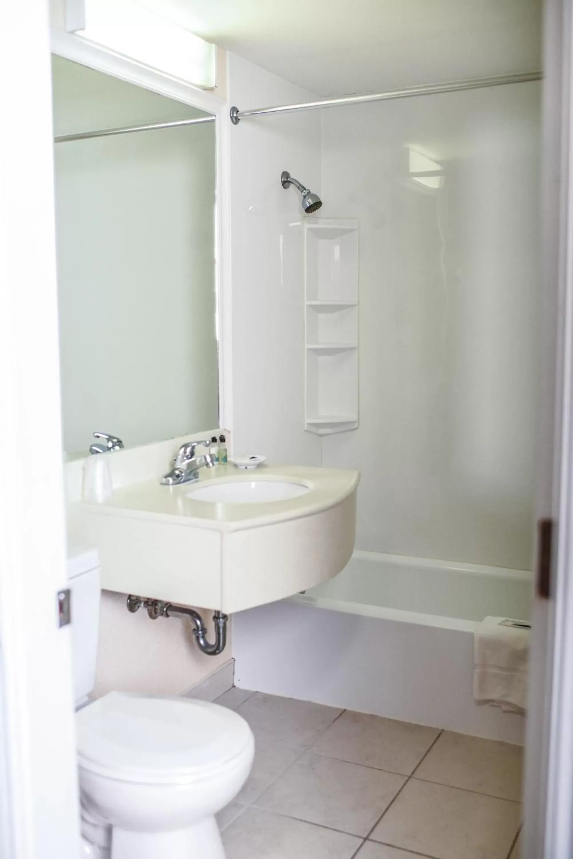 Toilet, Bathroom in Ogunquit Hotel and Suites