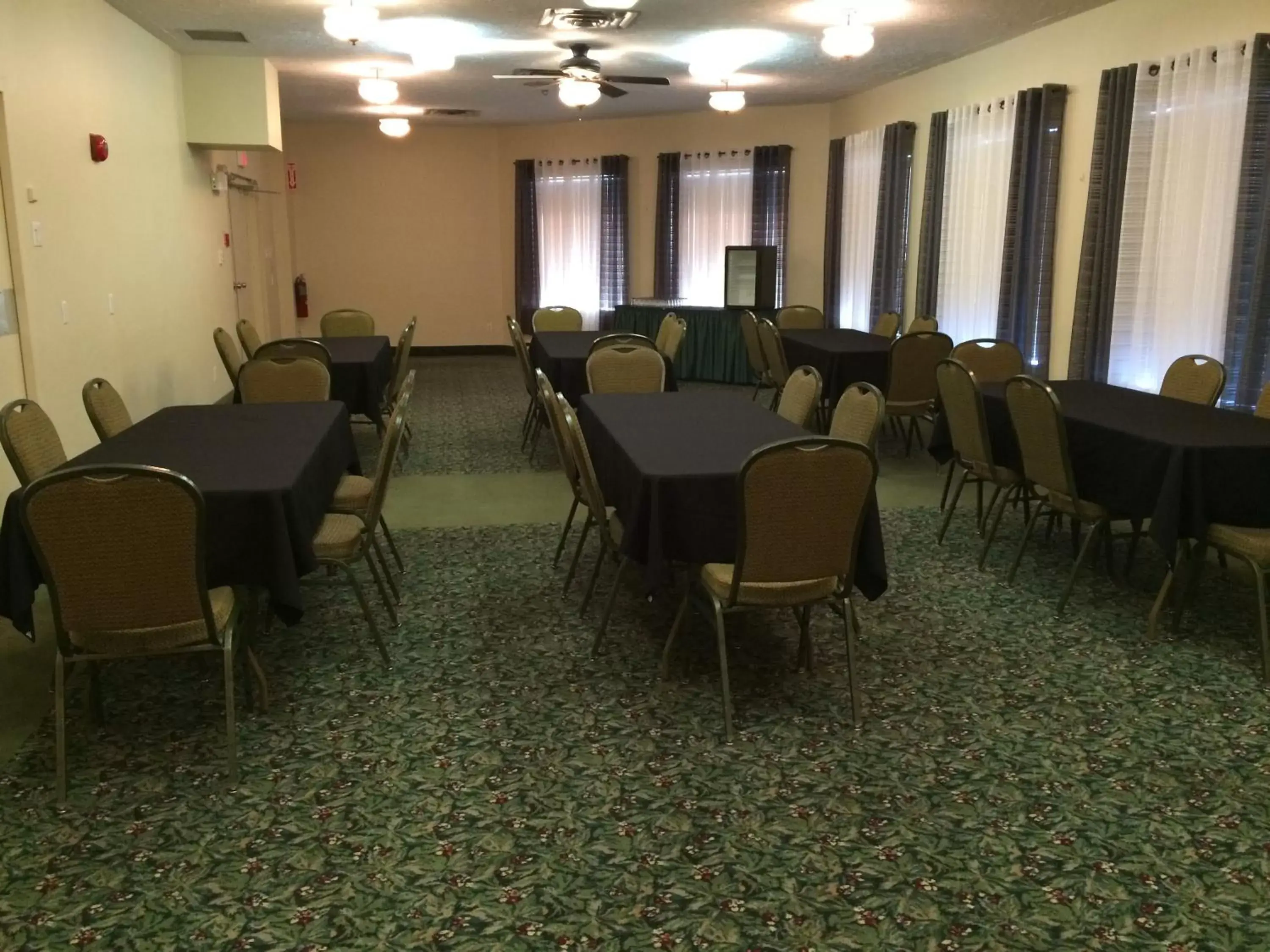 Business facilities in Coastal Inn Moncton/ Dieppe