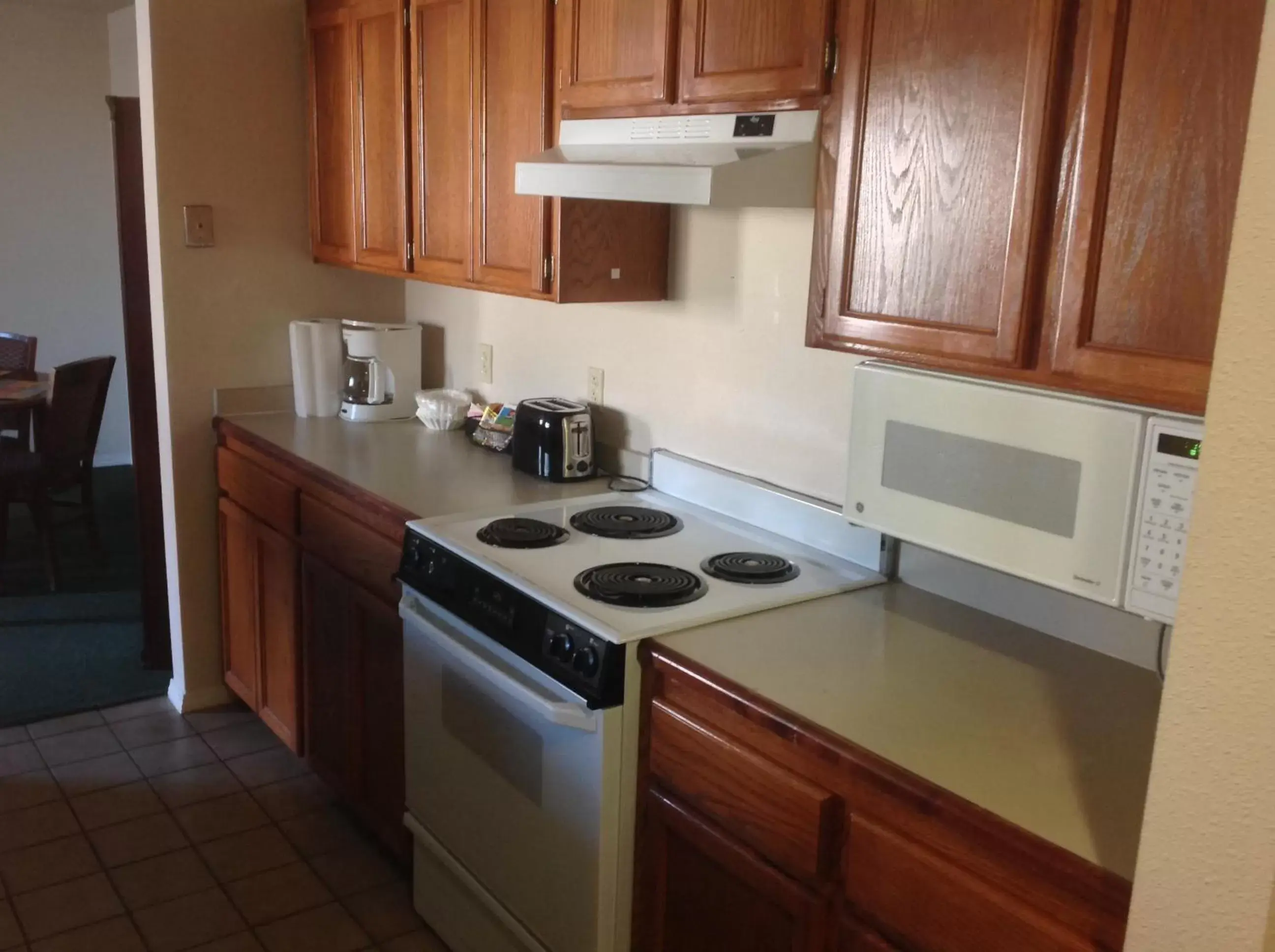 Kitchen or kitchenette, Kitchen/Kitchenette in Hawthorn Suites by Wyndham El Paso