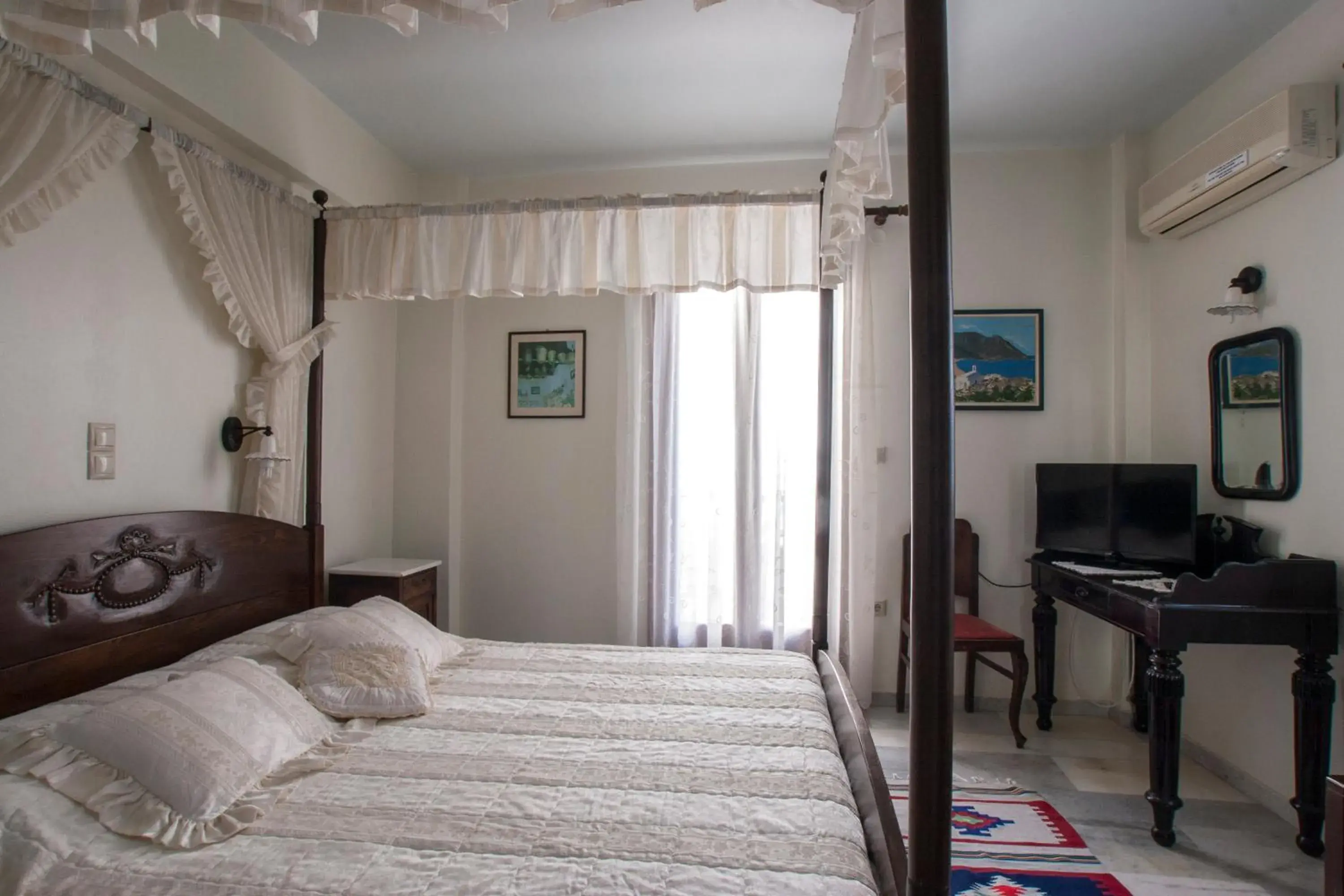 Bedroom, Bed in Chateau Zevgoli