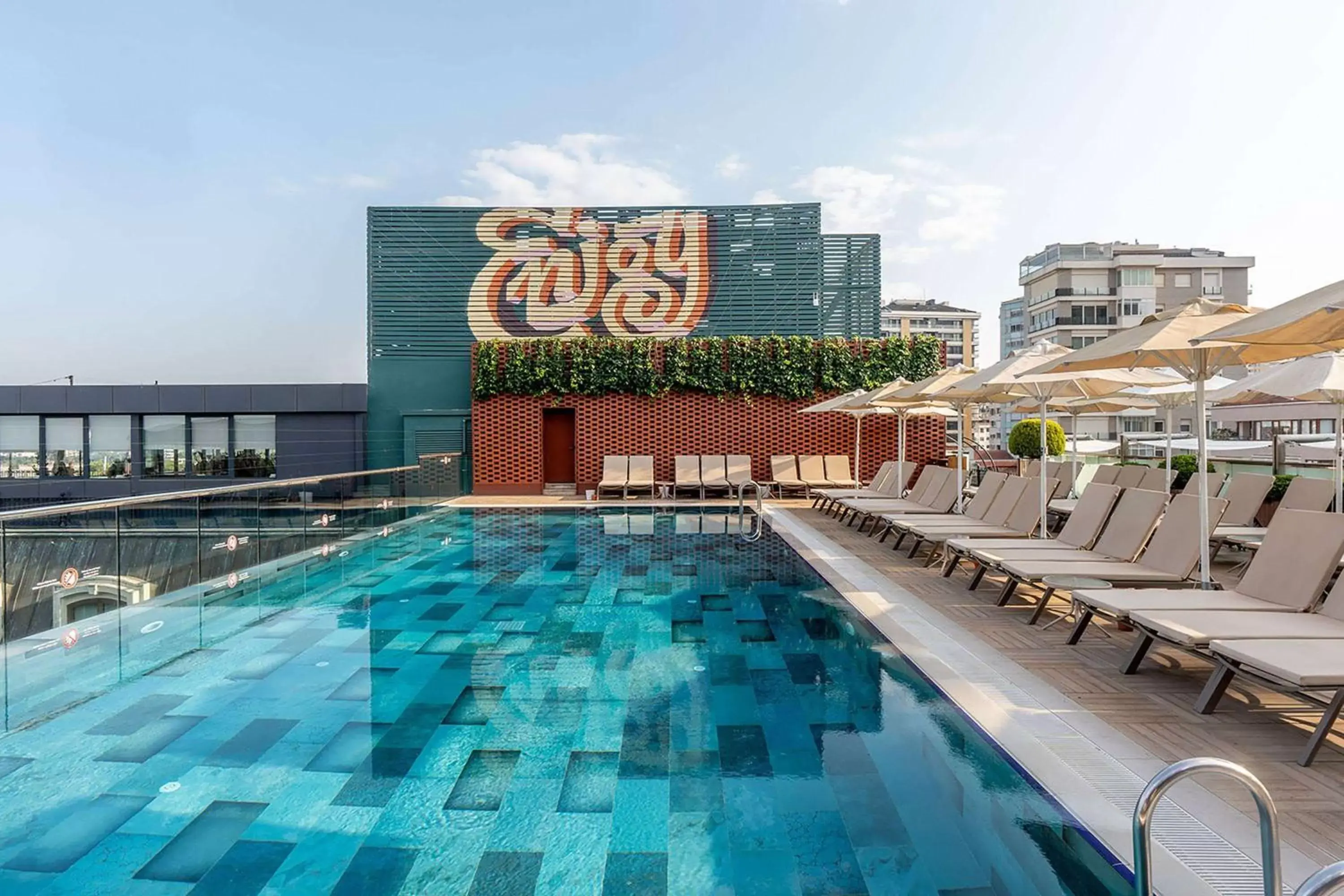 Pool view, Swimming Pool in Wyndham Grand Istanbul Kalamış Marina Hotel