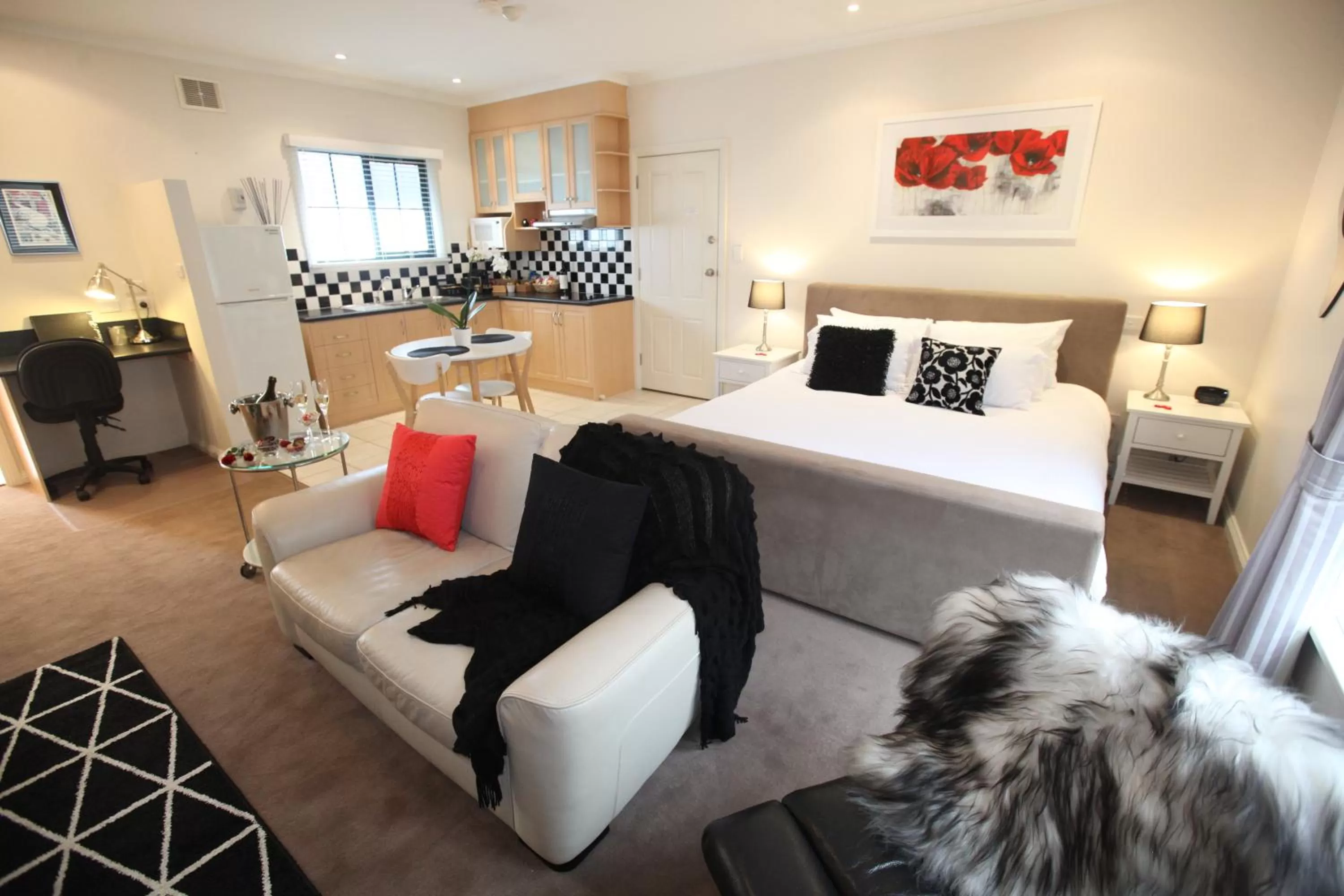 Photo of the whole room in Wine and Roses Bed and Breakfast