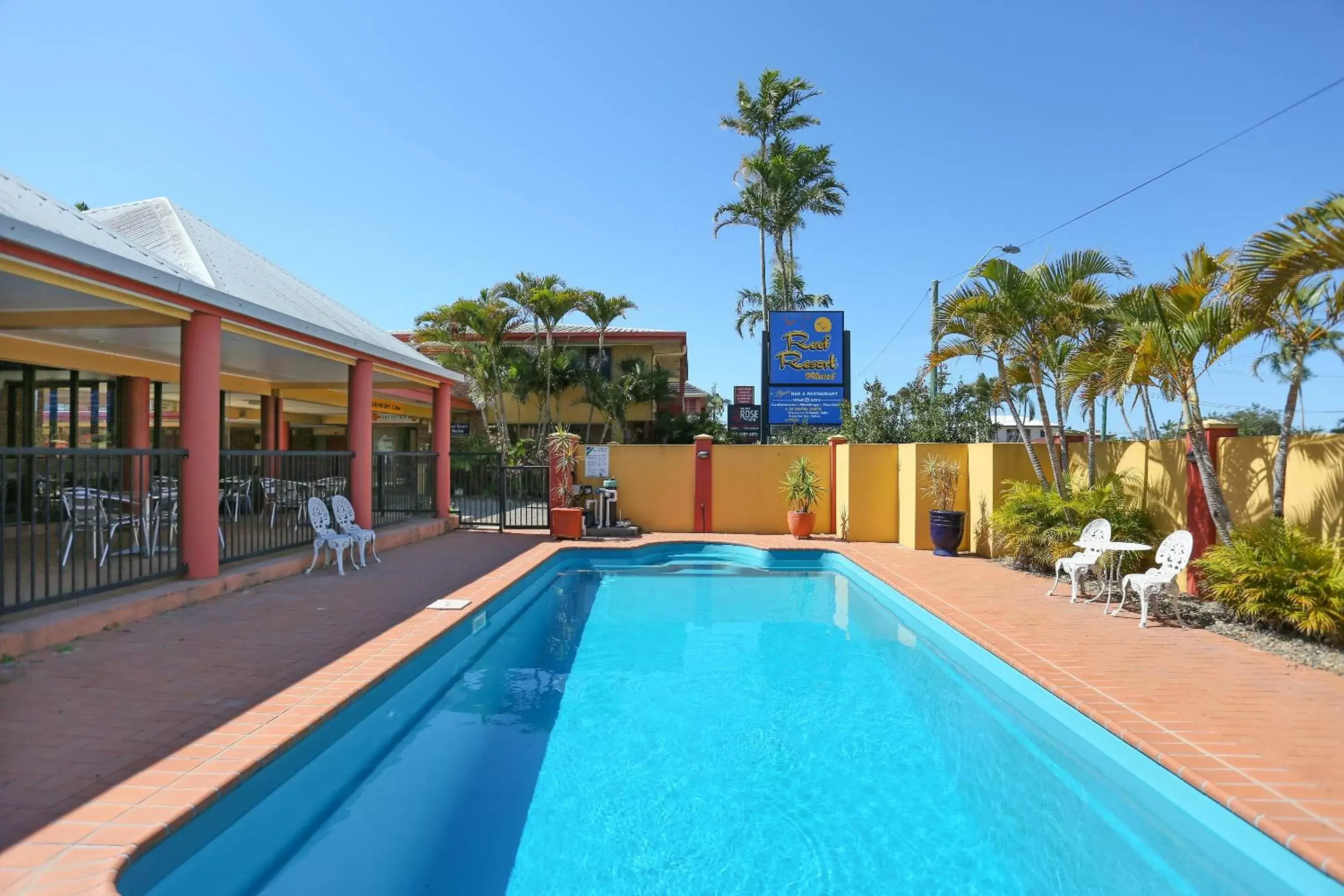 On site, Swimming Pool in Reef Resort Motel
