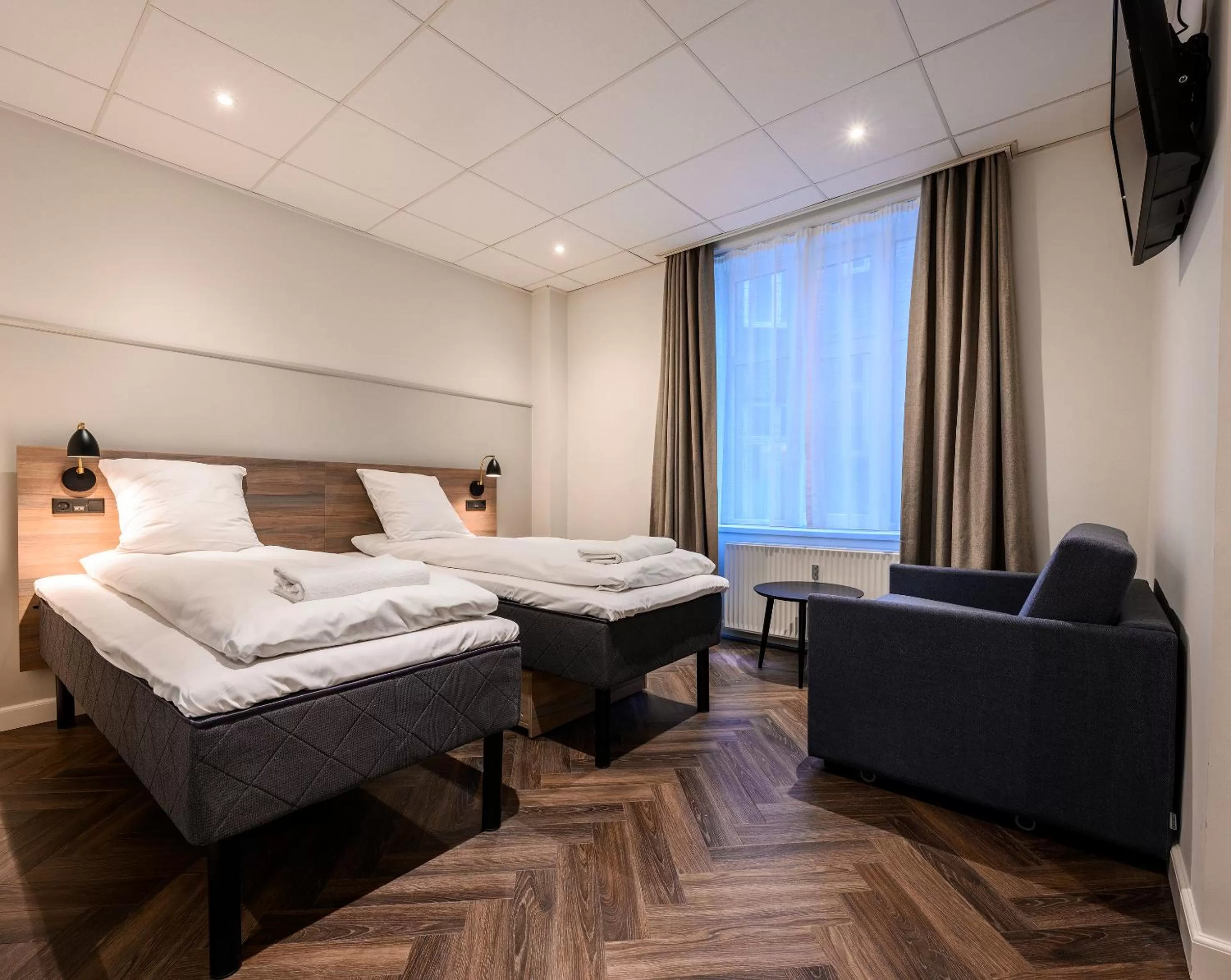 Photo of the whole room, Bed in Go Hotel Saga