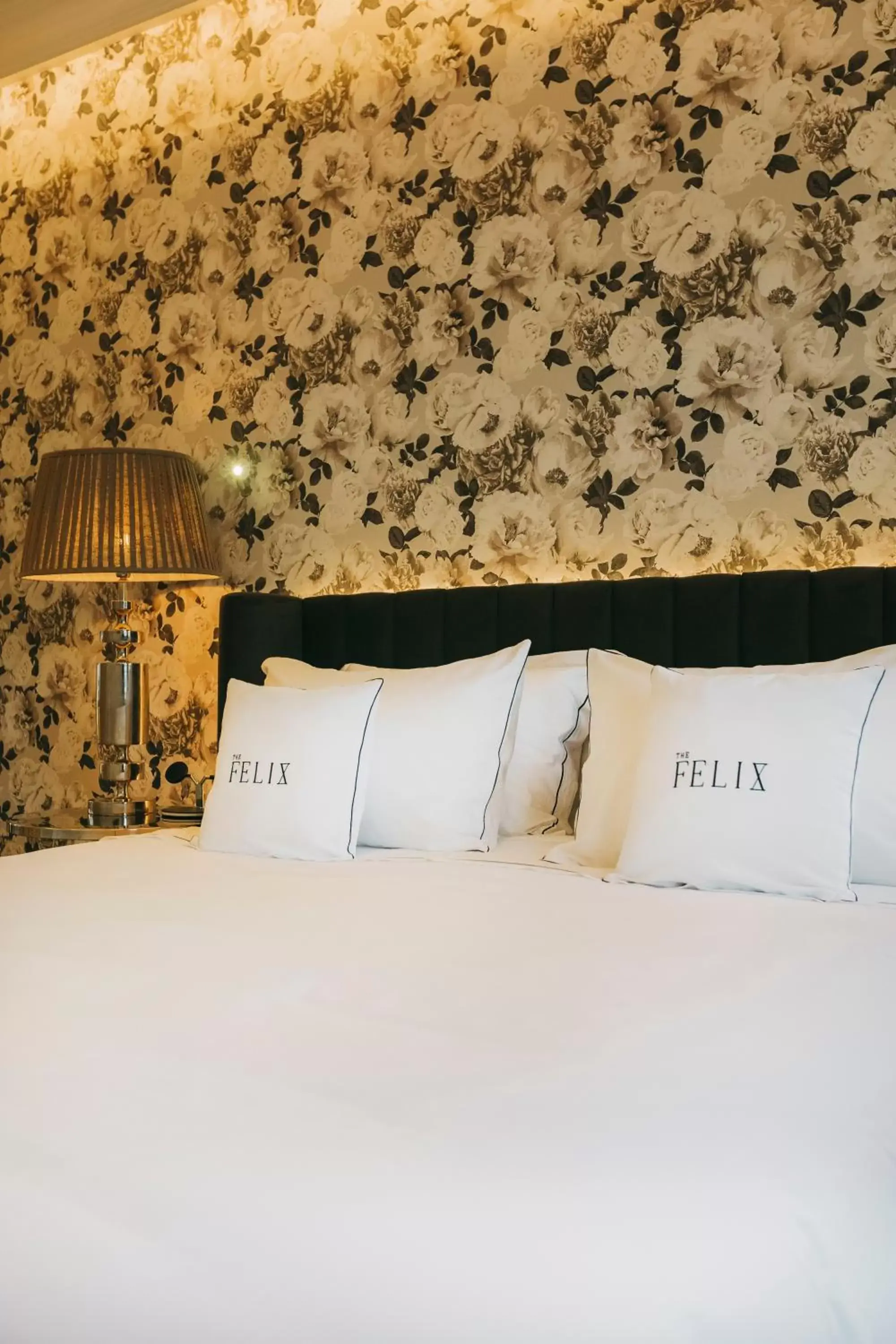 Bedroom, Bed in The Felix 10