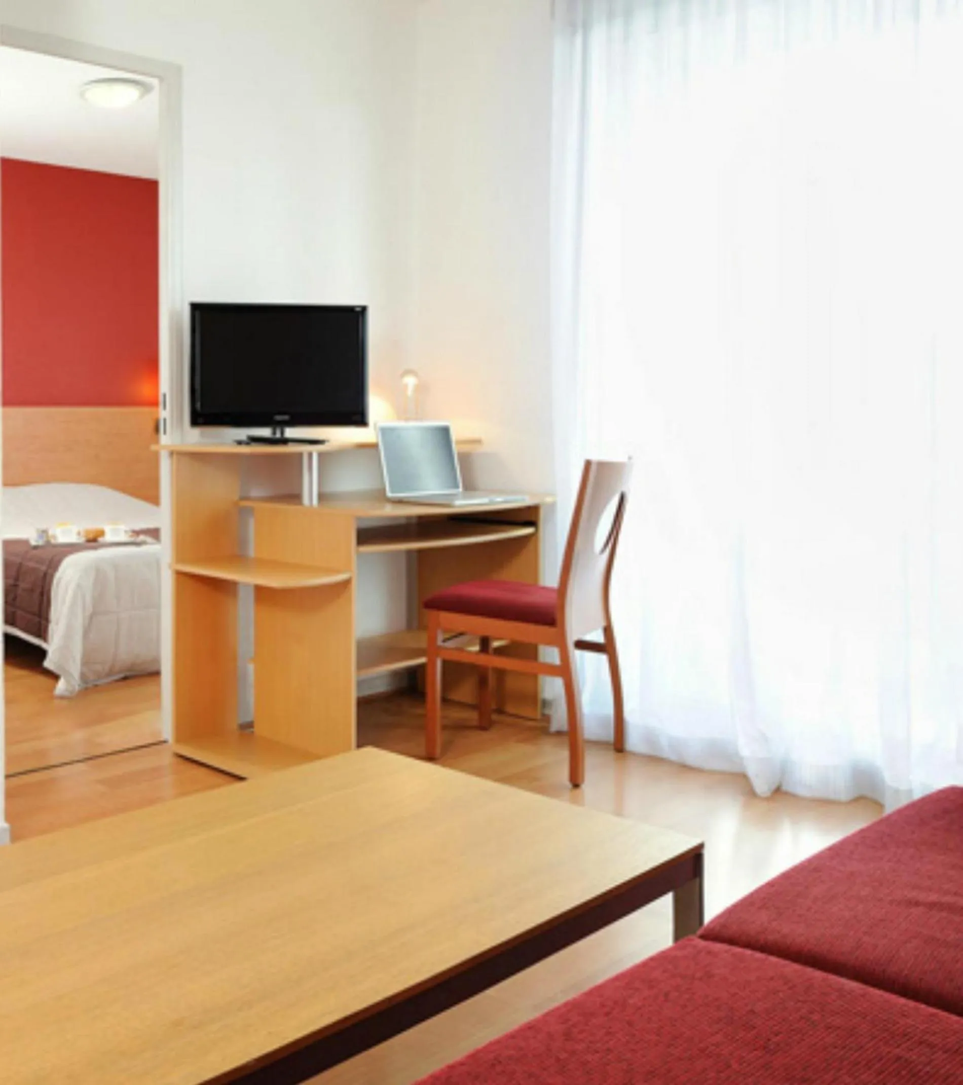 Photo of the whole room, Bed in Séjours & Affaires Lyon Park Lane