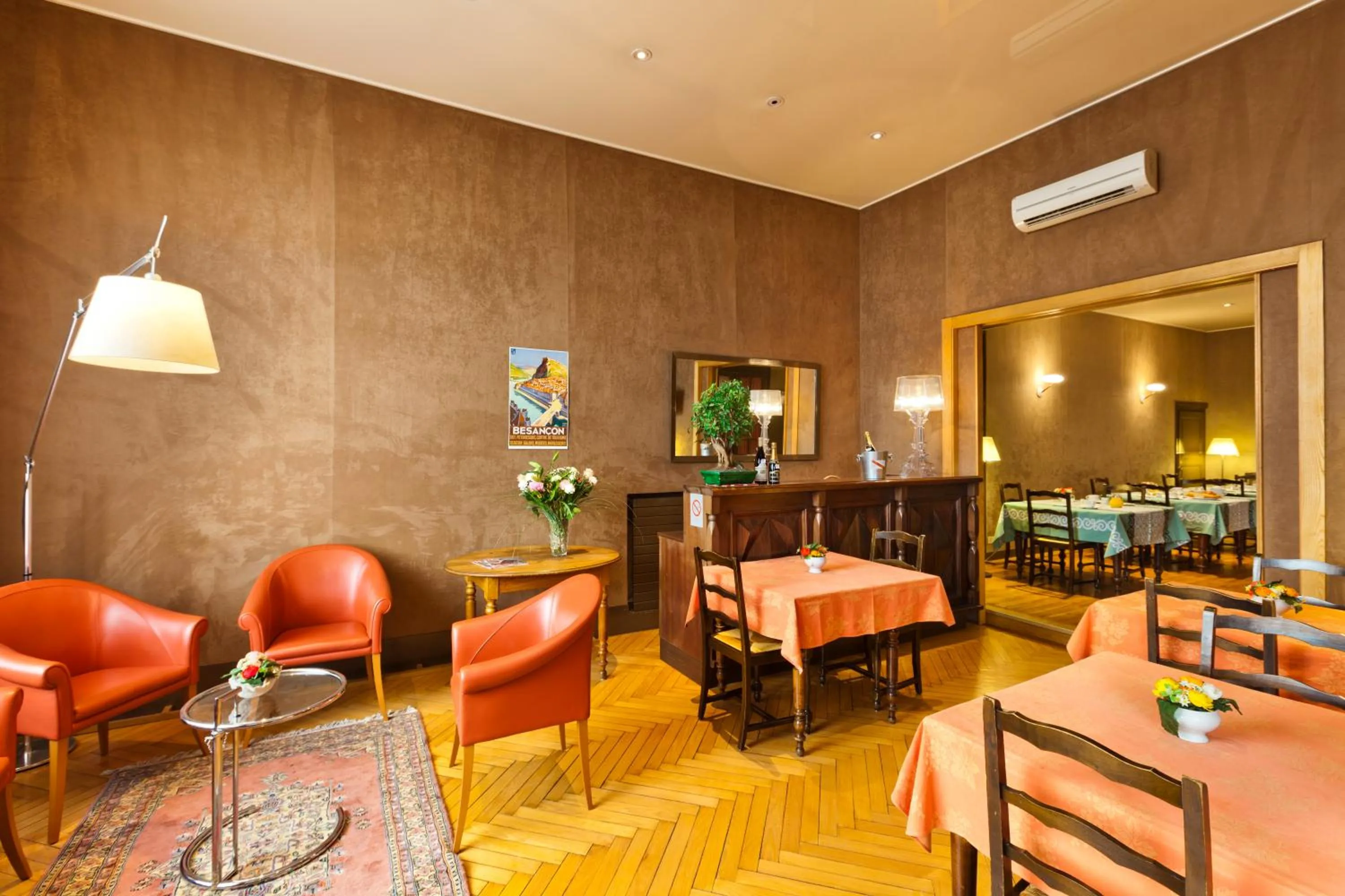 Restaurant/places to eat in Hotel Du Nord