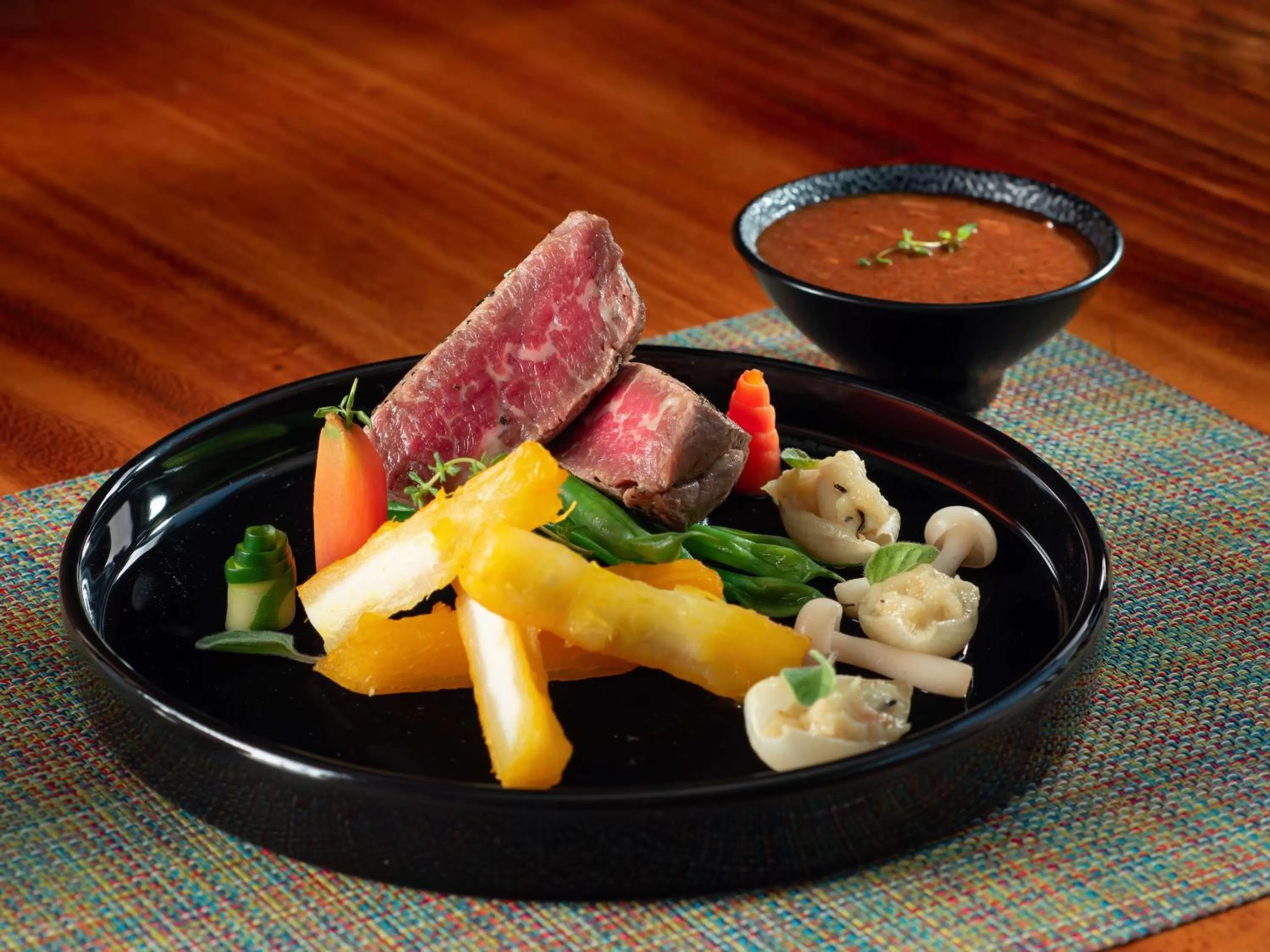 Restaurant/places to eat in Radisson Golf & Convention Center Batam