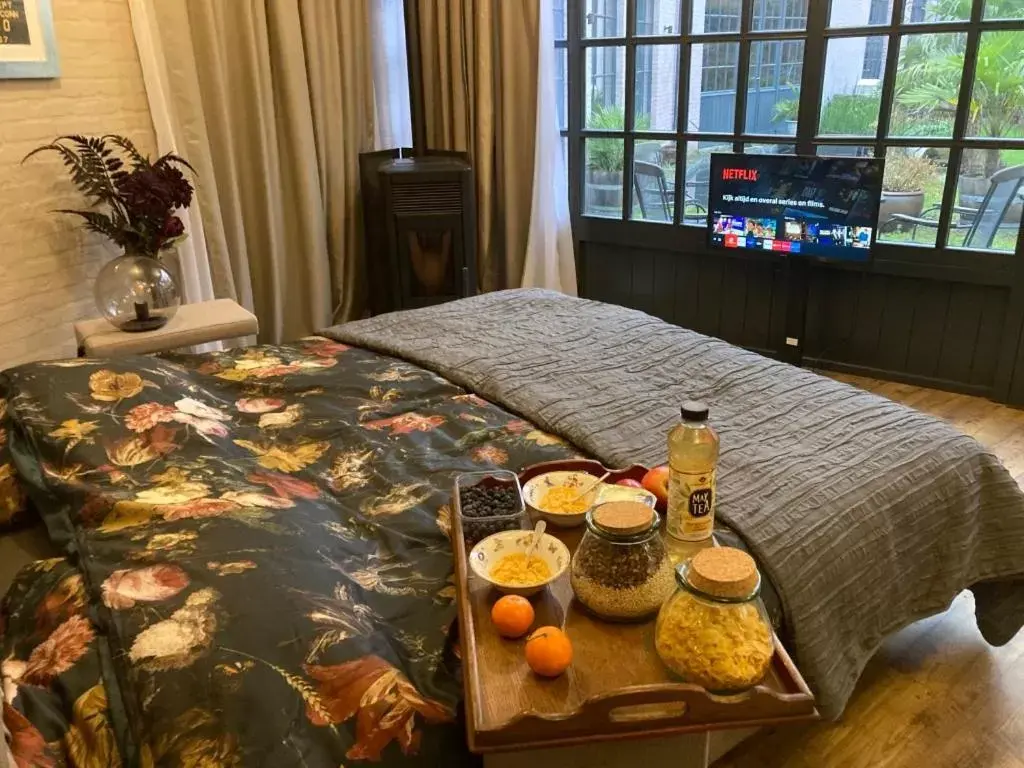 Family Room in Canal Central Family Room in Canal Central