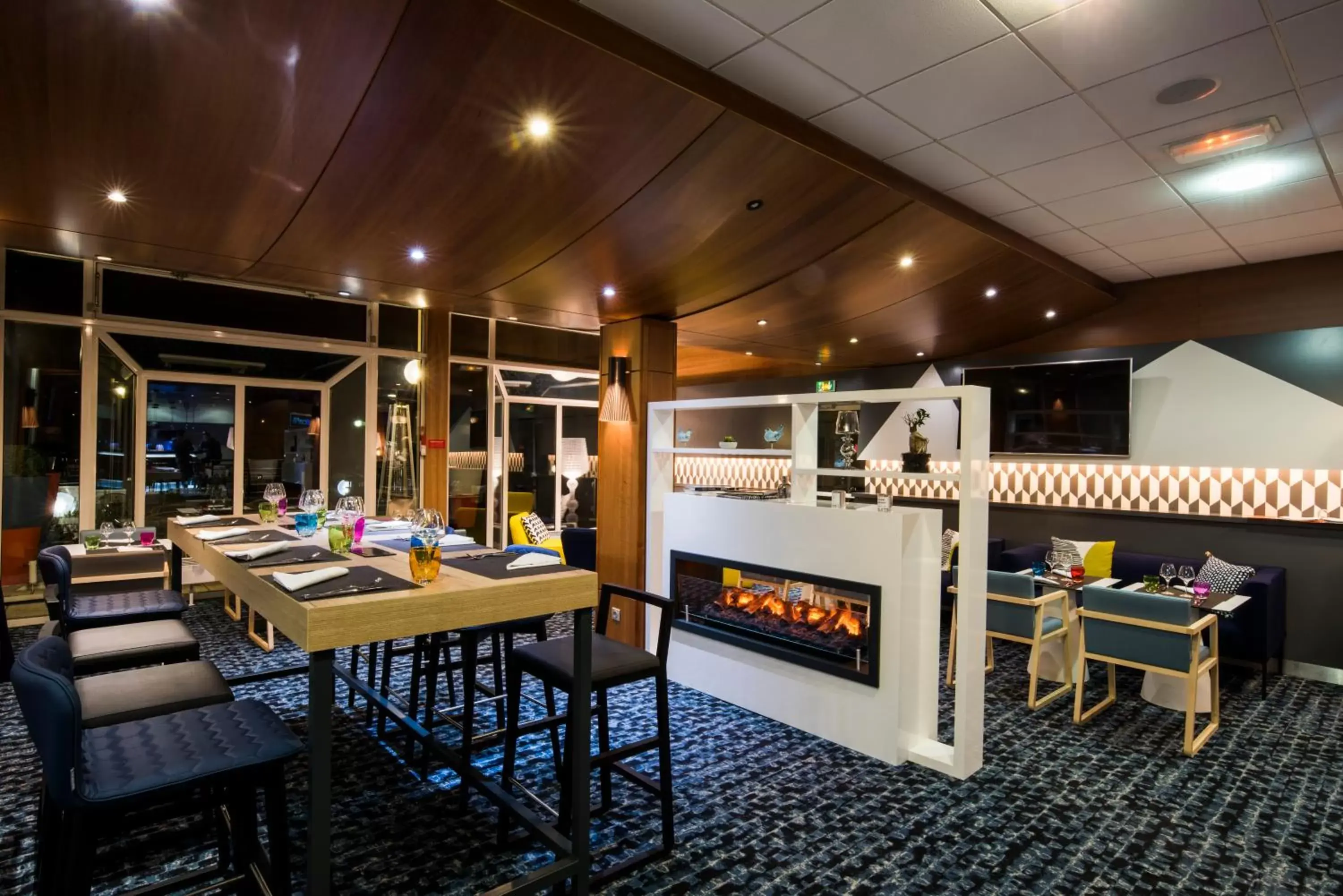 Restaurant/Places to Eat in Novotel Chartres