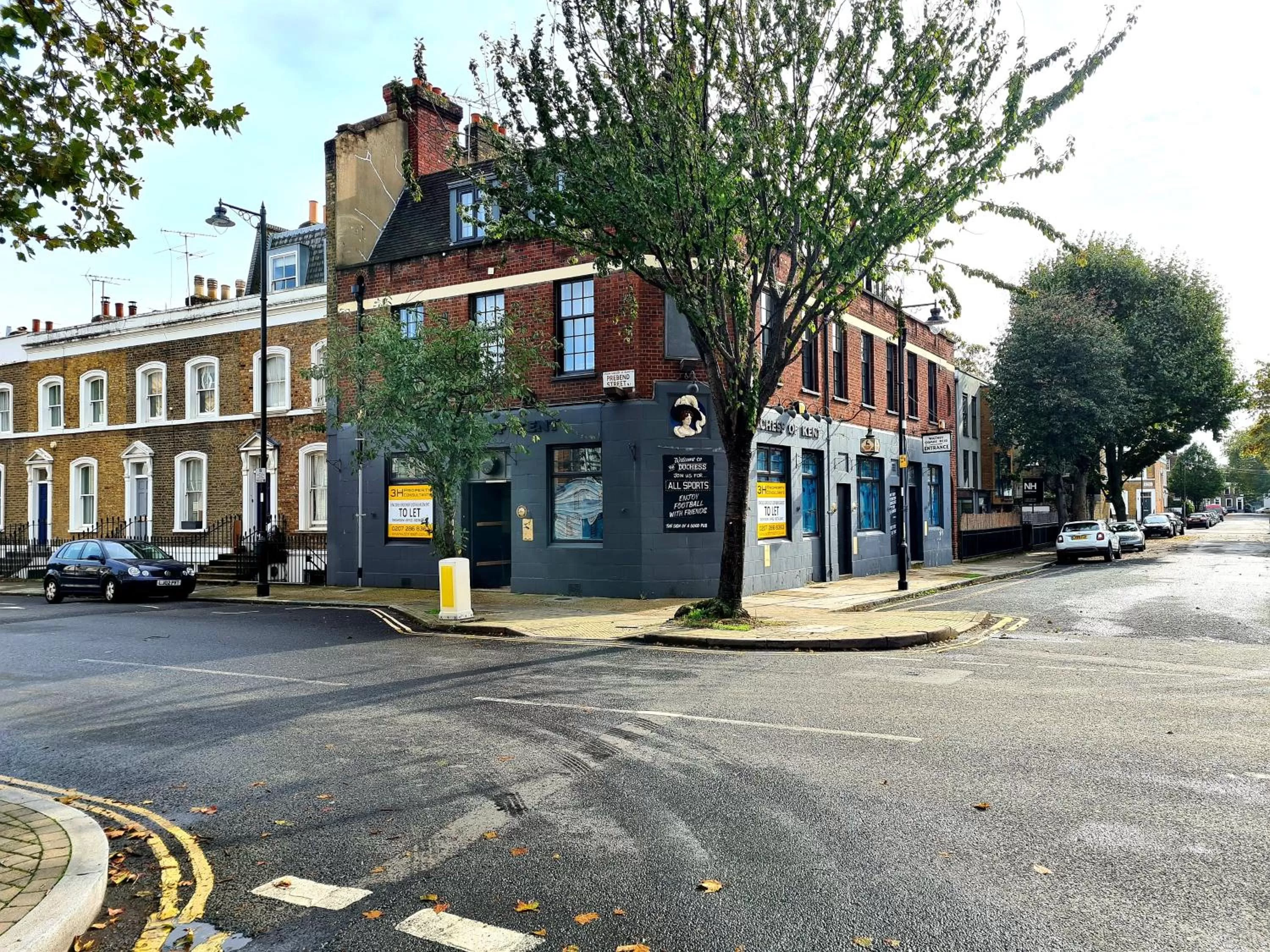 Property building in Angel Townhouse